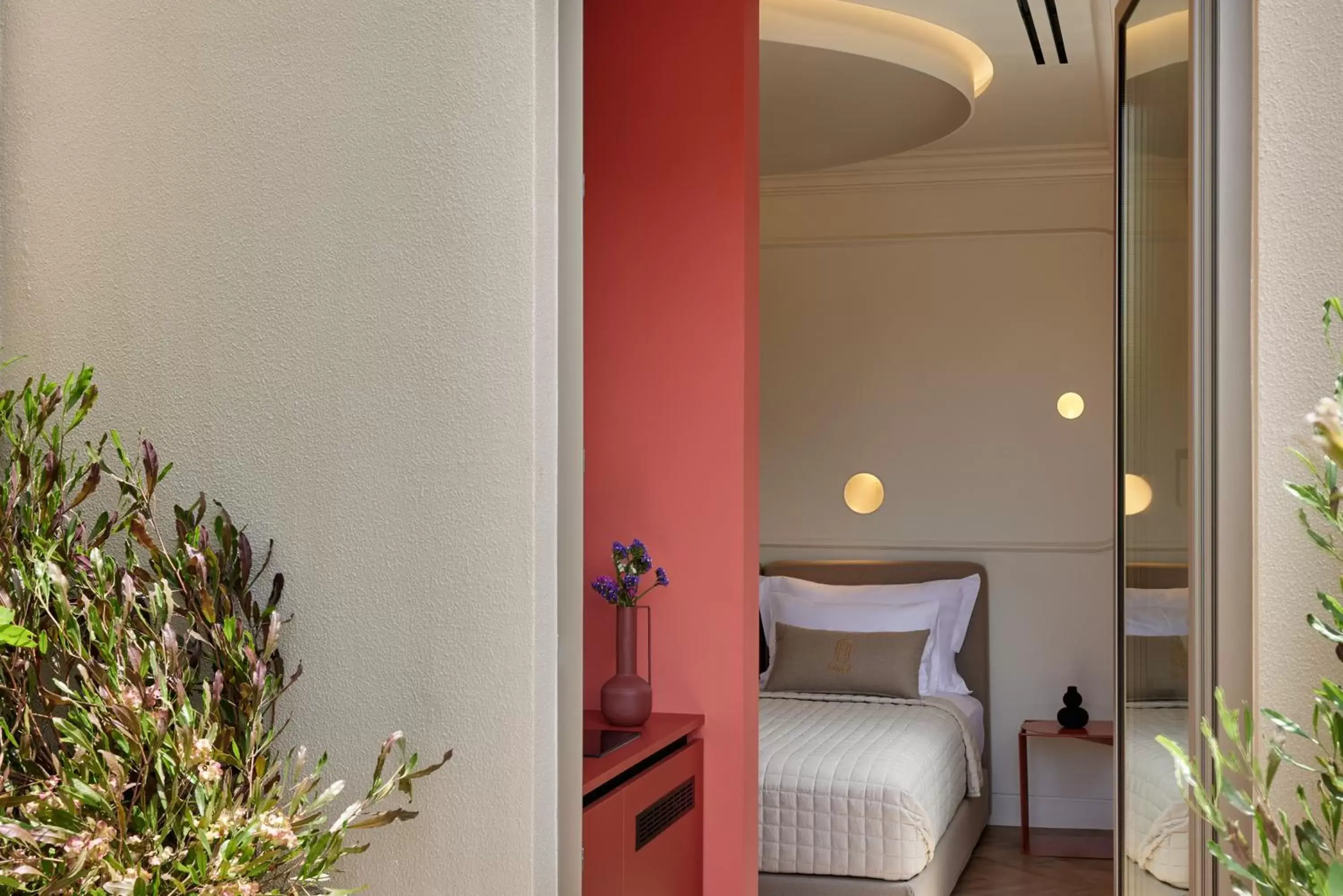 DWELL - Elegant City Stay - Brand new boutique hotel