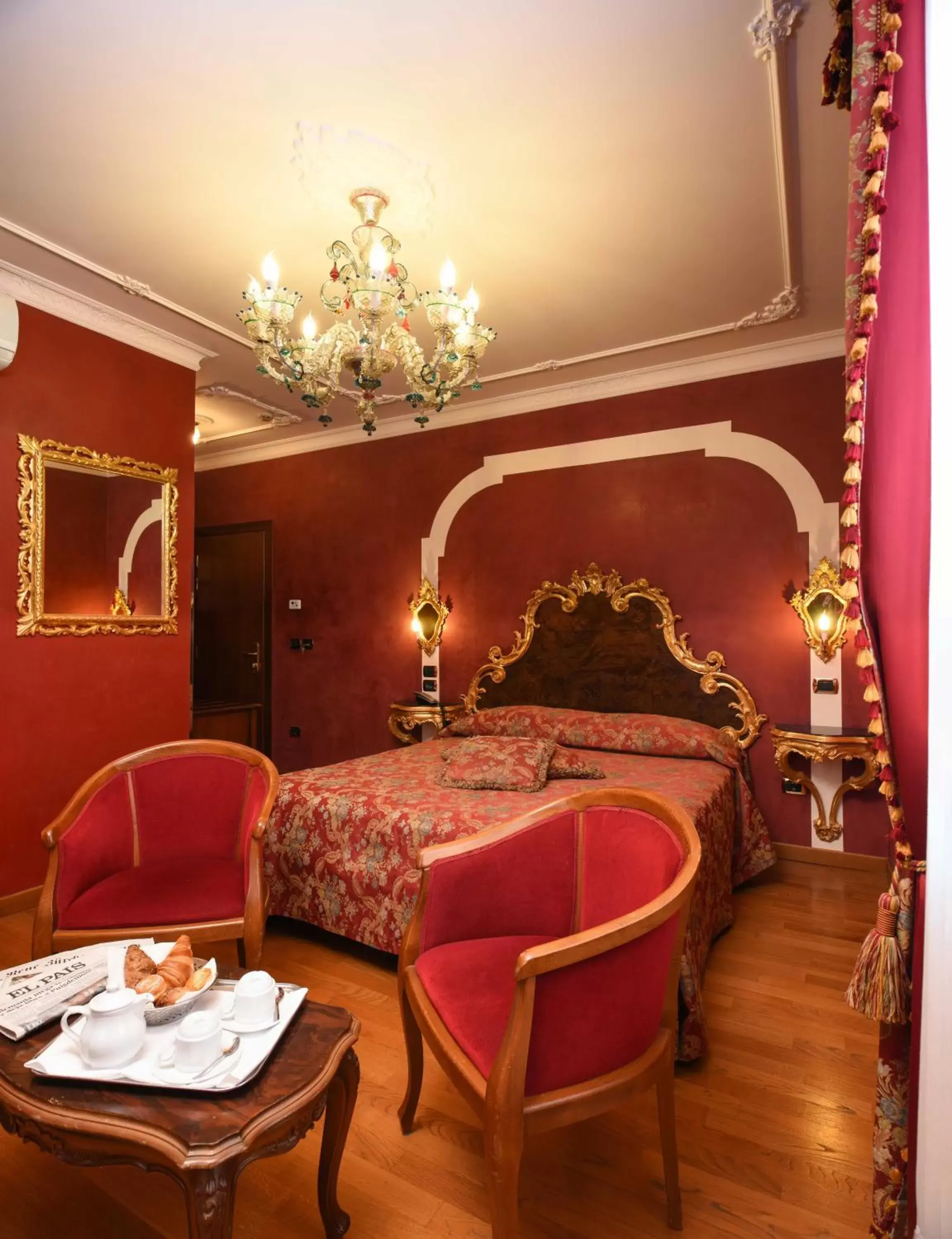 Bed in Hotel Ca' Alvise