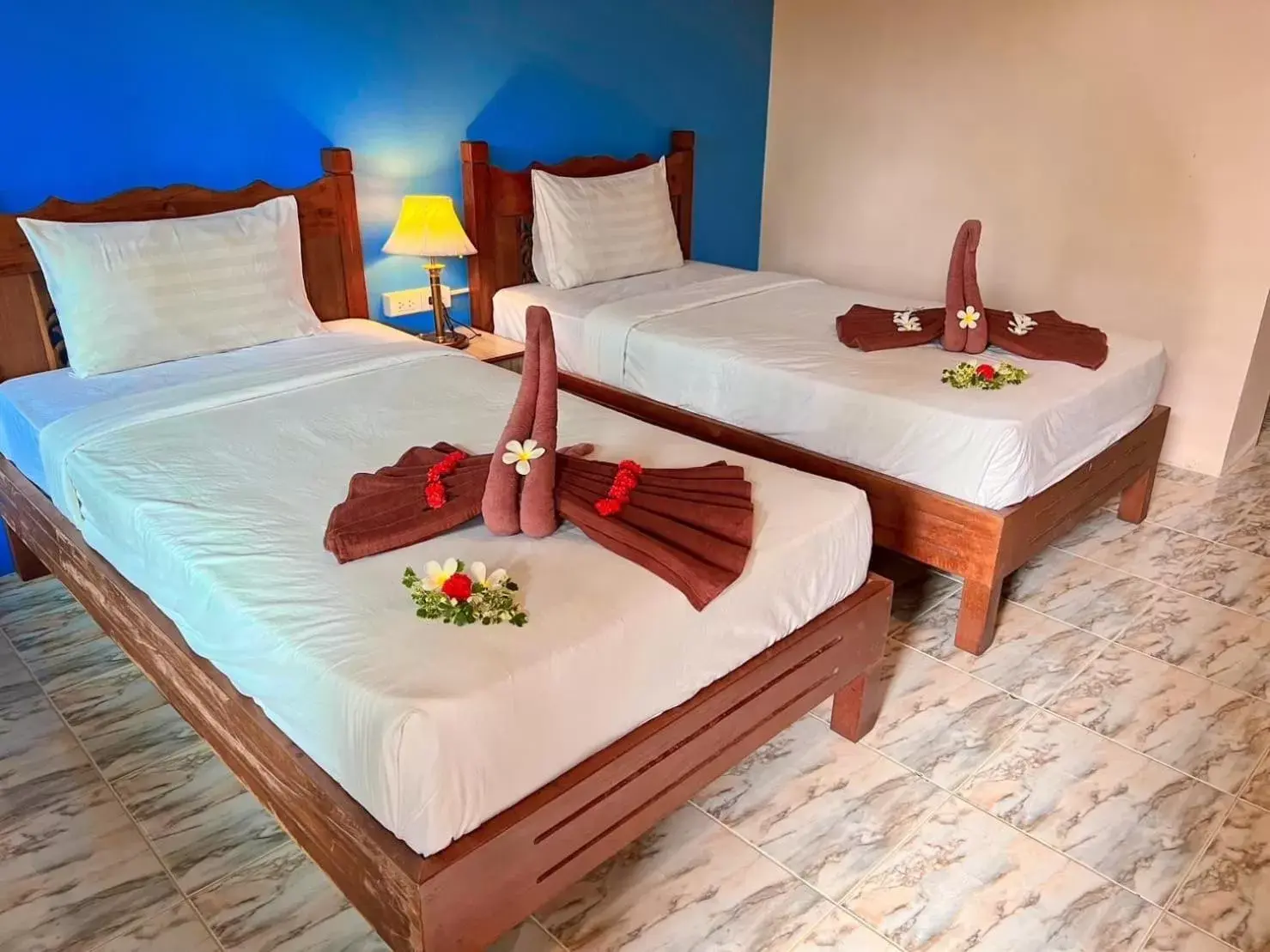 Bed in Diamond Beach Resort