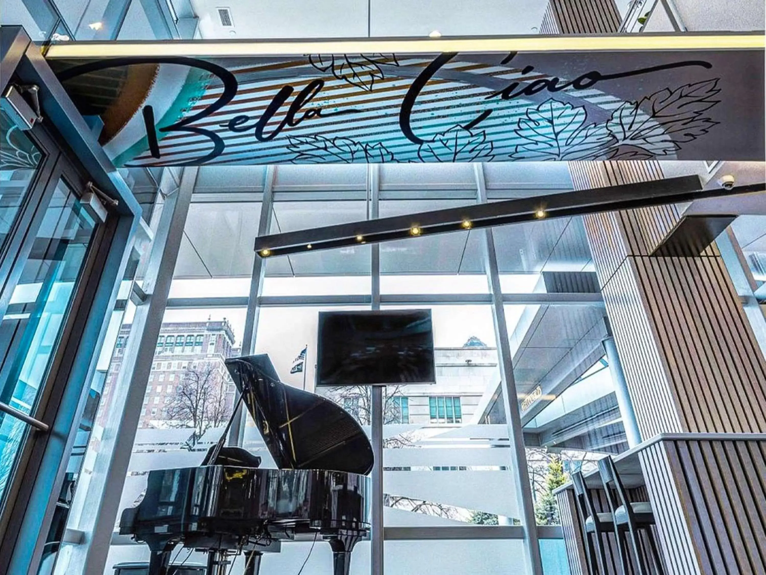 Restaurant/places to eat in Embassy Suites Buffalo Restaurant/places to eat in Embassy Suites Buffalo