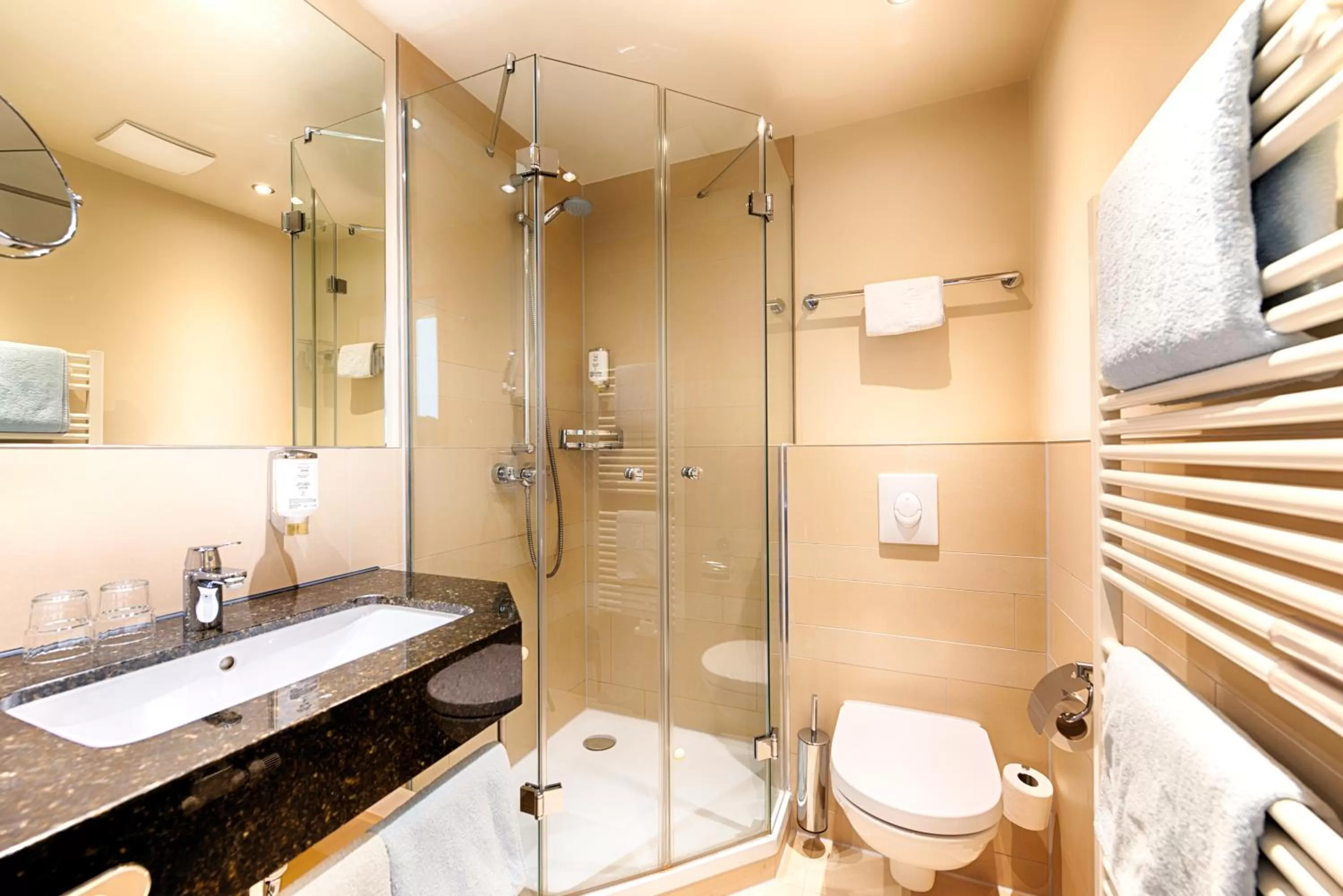 Bathroom in Seehotel am Stausee 4 Sterne Superior