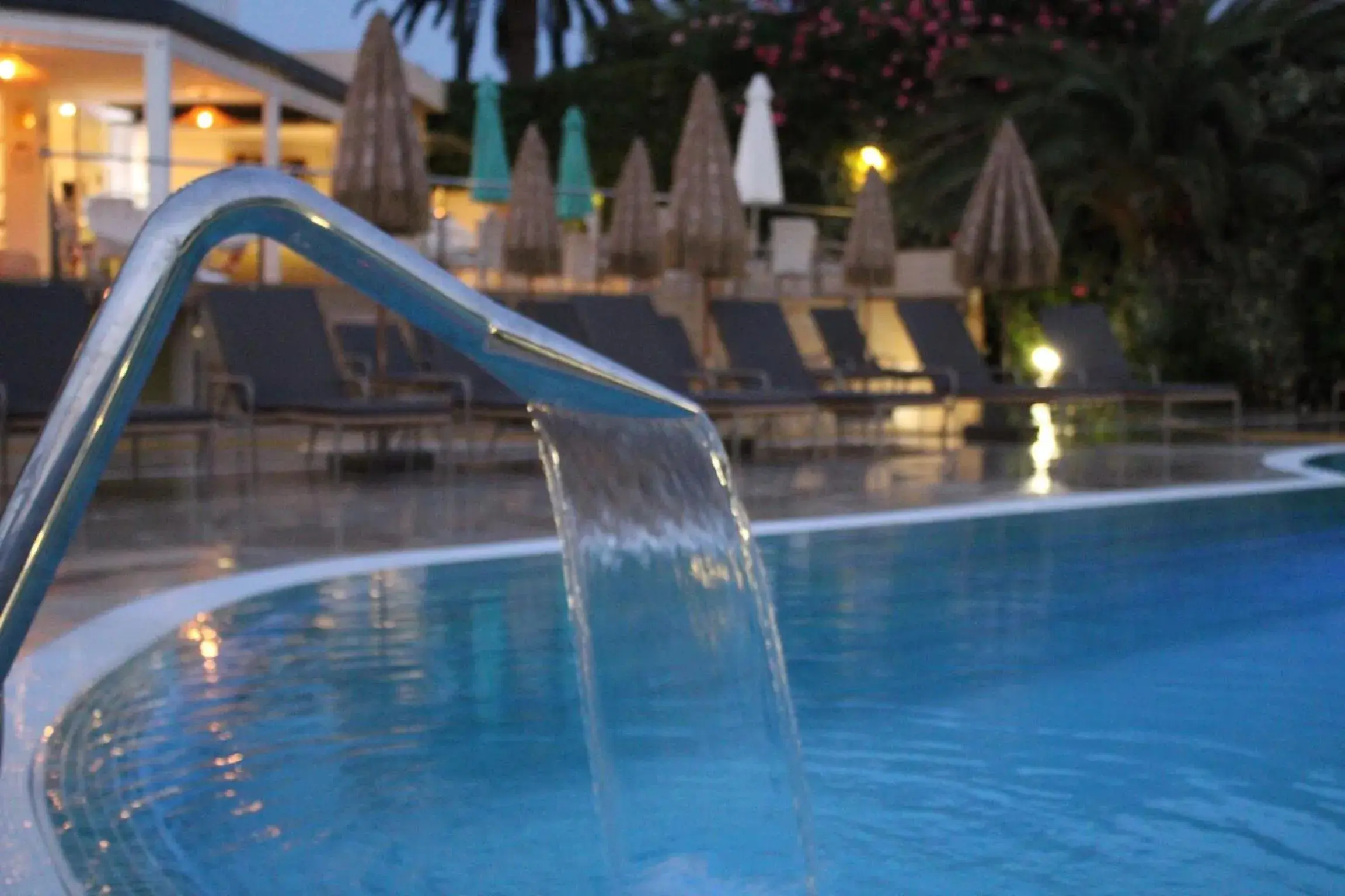 Swimming Pool in Hotel Vista Odin