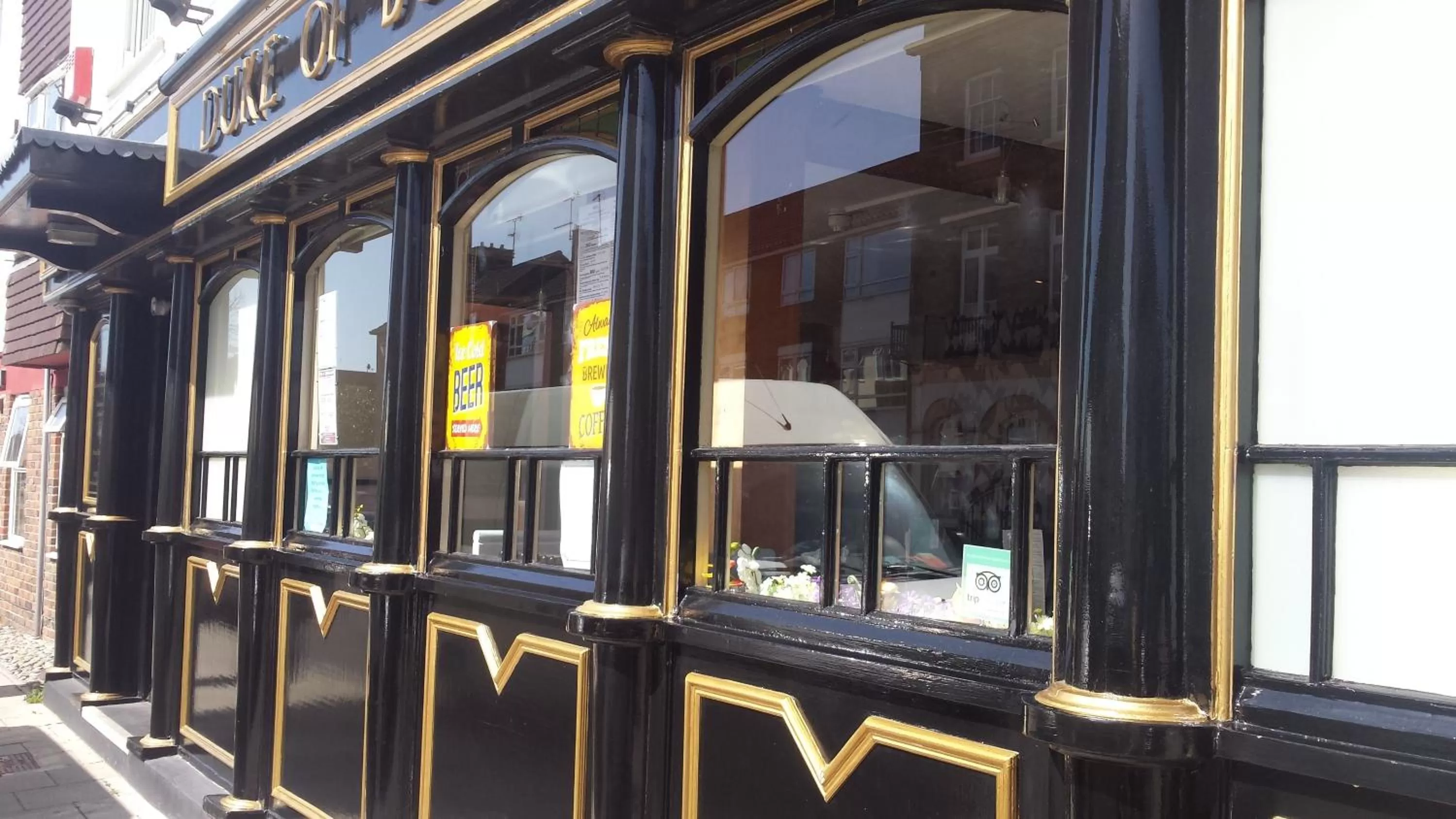 Facade/entrance in Duke of Buckingham