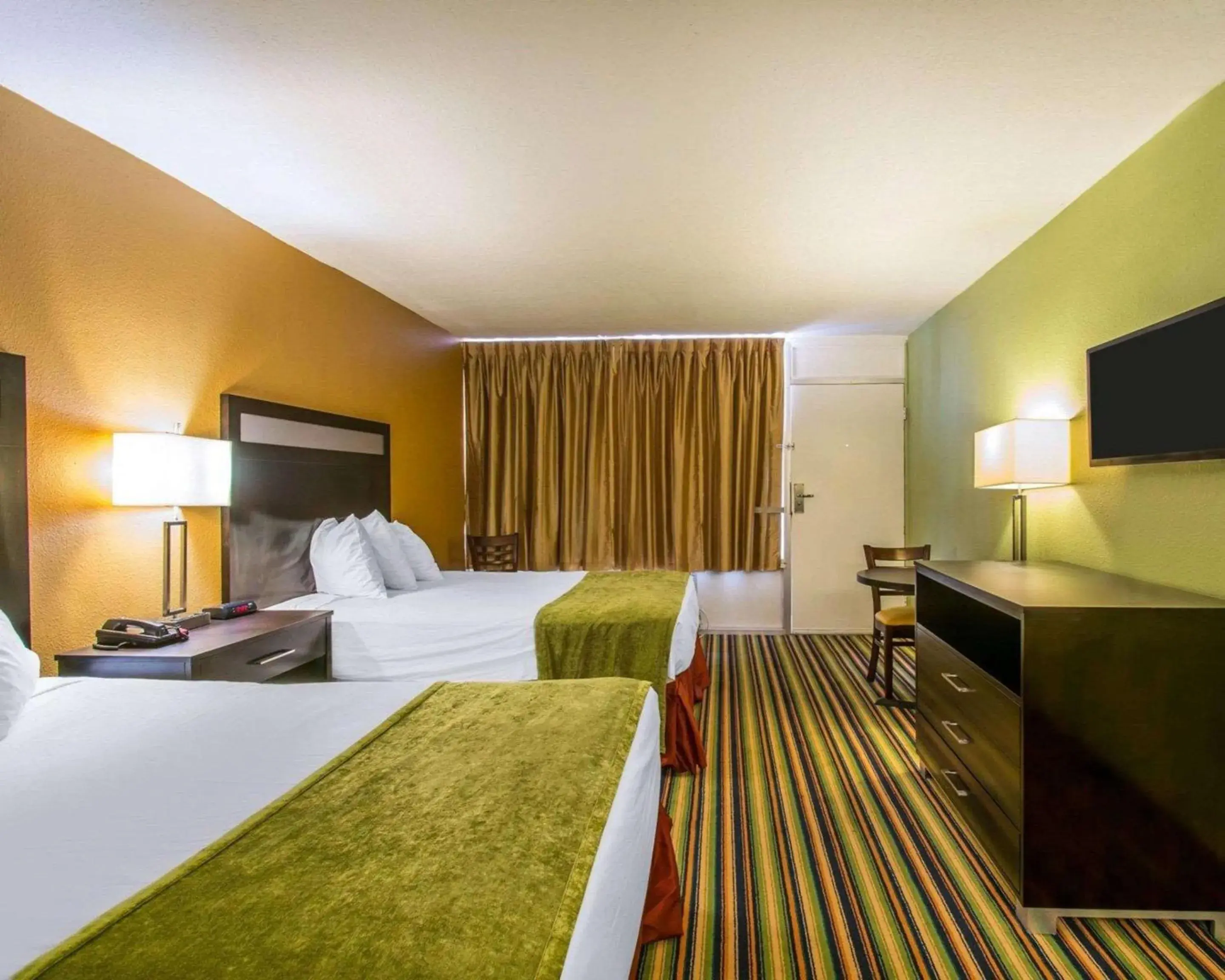 Photo of the whole room in Sunset Palm Hotel Photo of the whole room in Sunset Palm Hotel