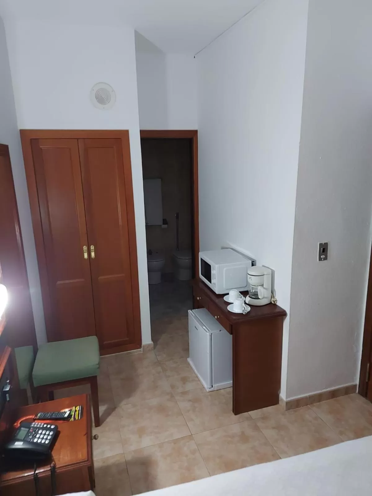 Bedroom, Bed in Hotel Tropical