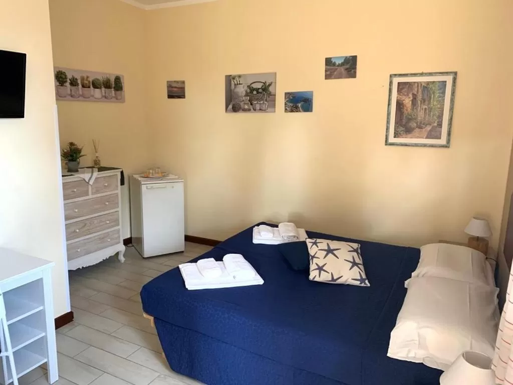 Photo of the whole room, Bed in b&b Casa di Antonio_Etna Vacanze