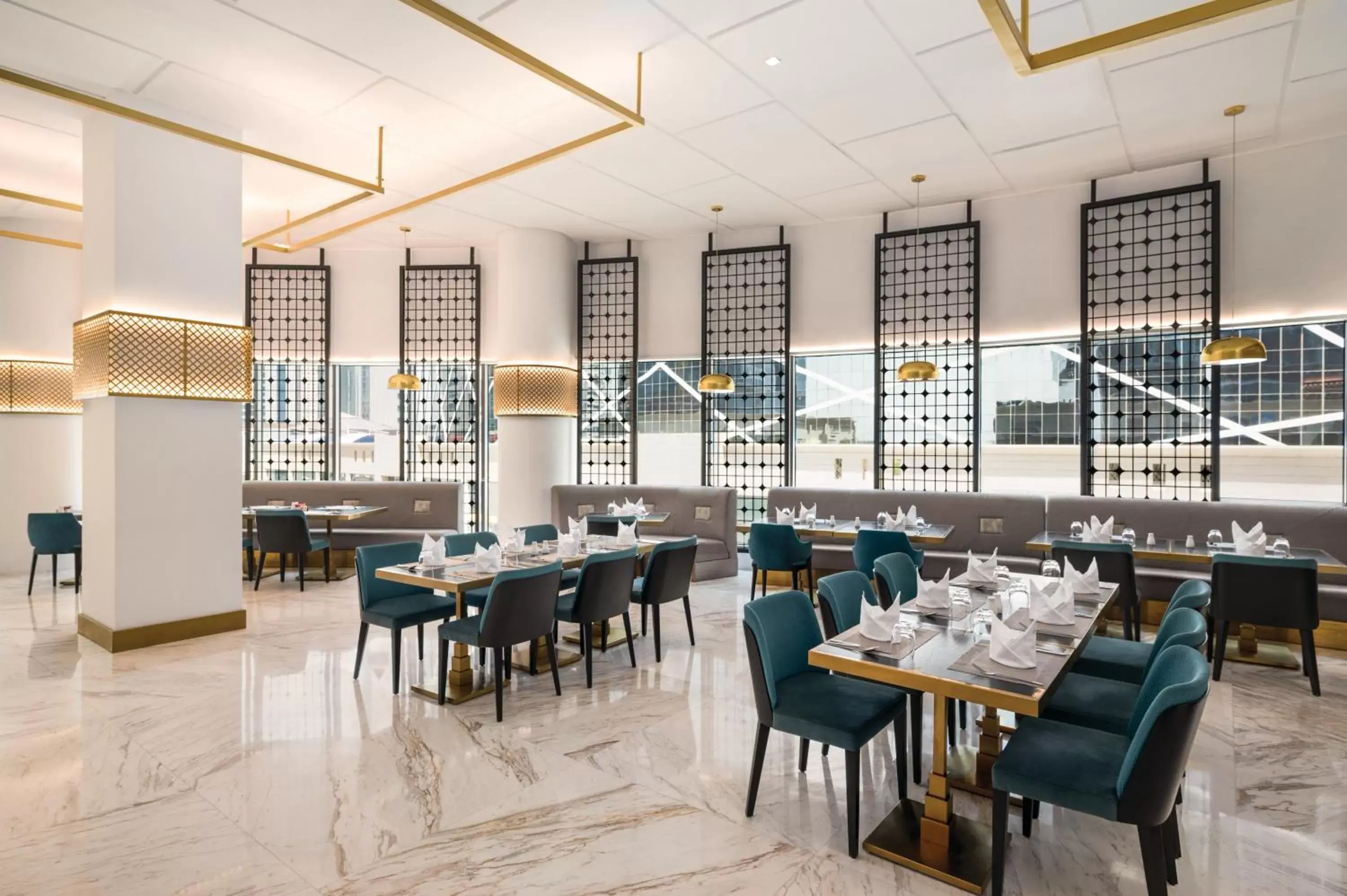 Restaurant/Places to Eat in Wyndham Doha West Bay