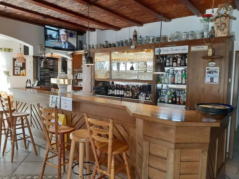 Lounge or bar, Lounge/Bar in Hotel Medebach - Zum Schwanenkönig