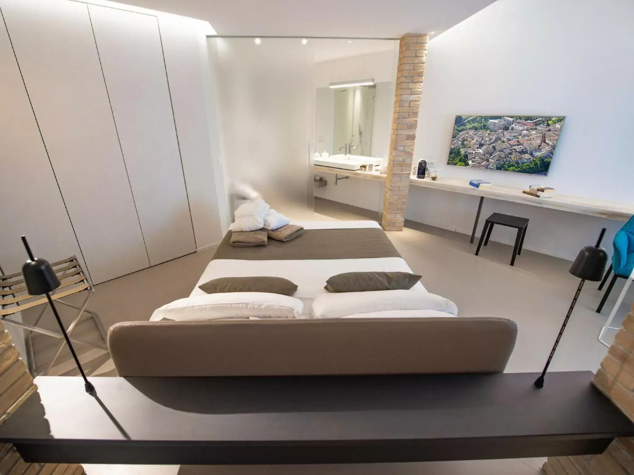 Bathroom in Serre Alte Landscape Luxury Rooms