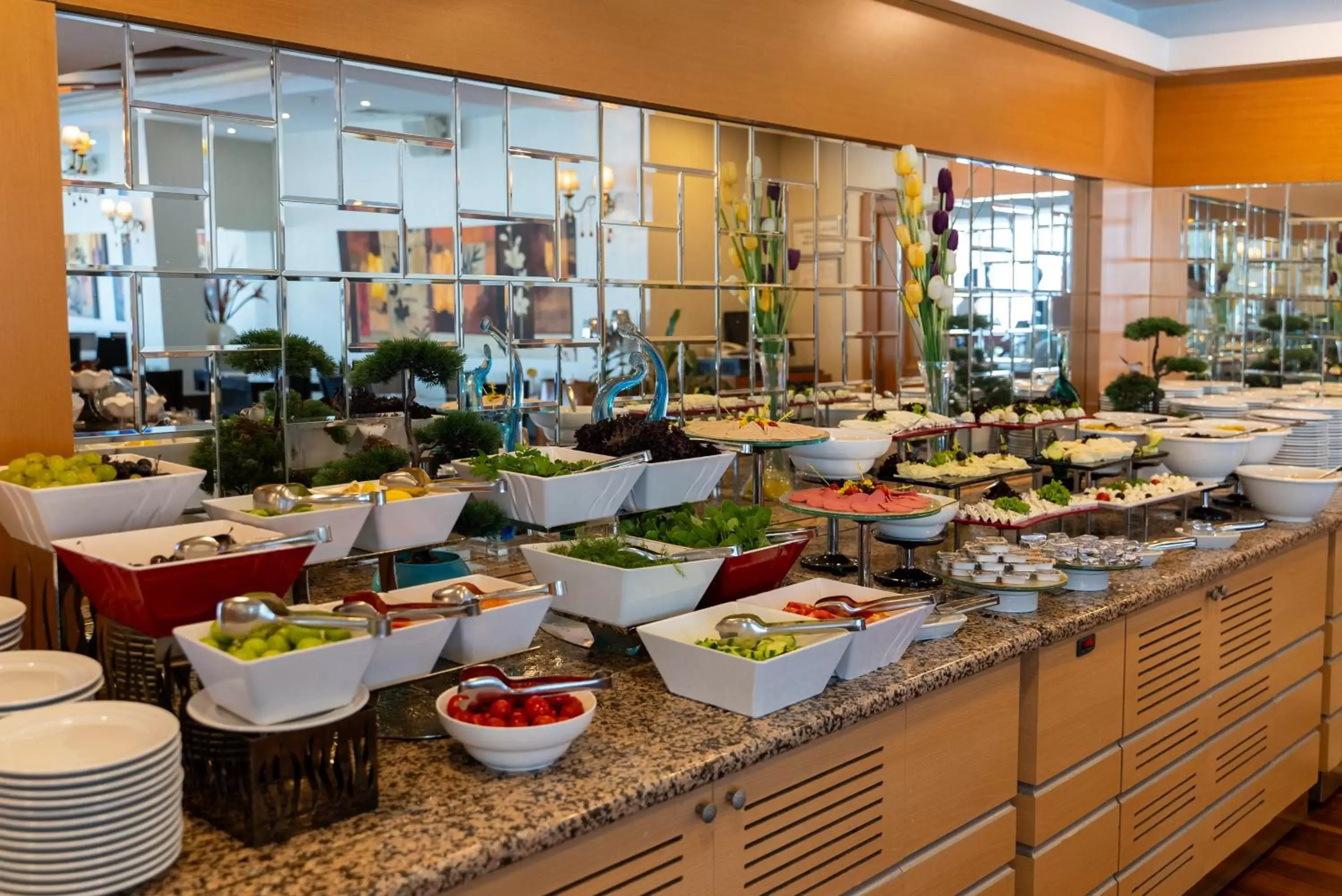 Restaurant/Places to Eat in Ankara Plaza Hotel