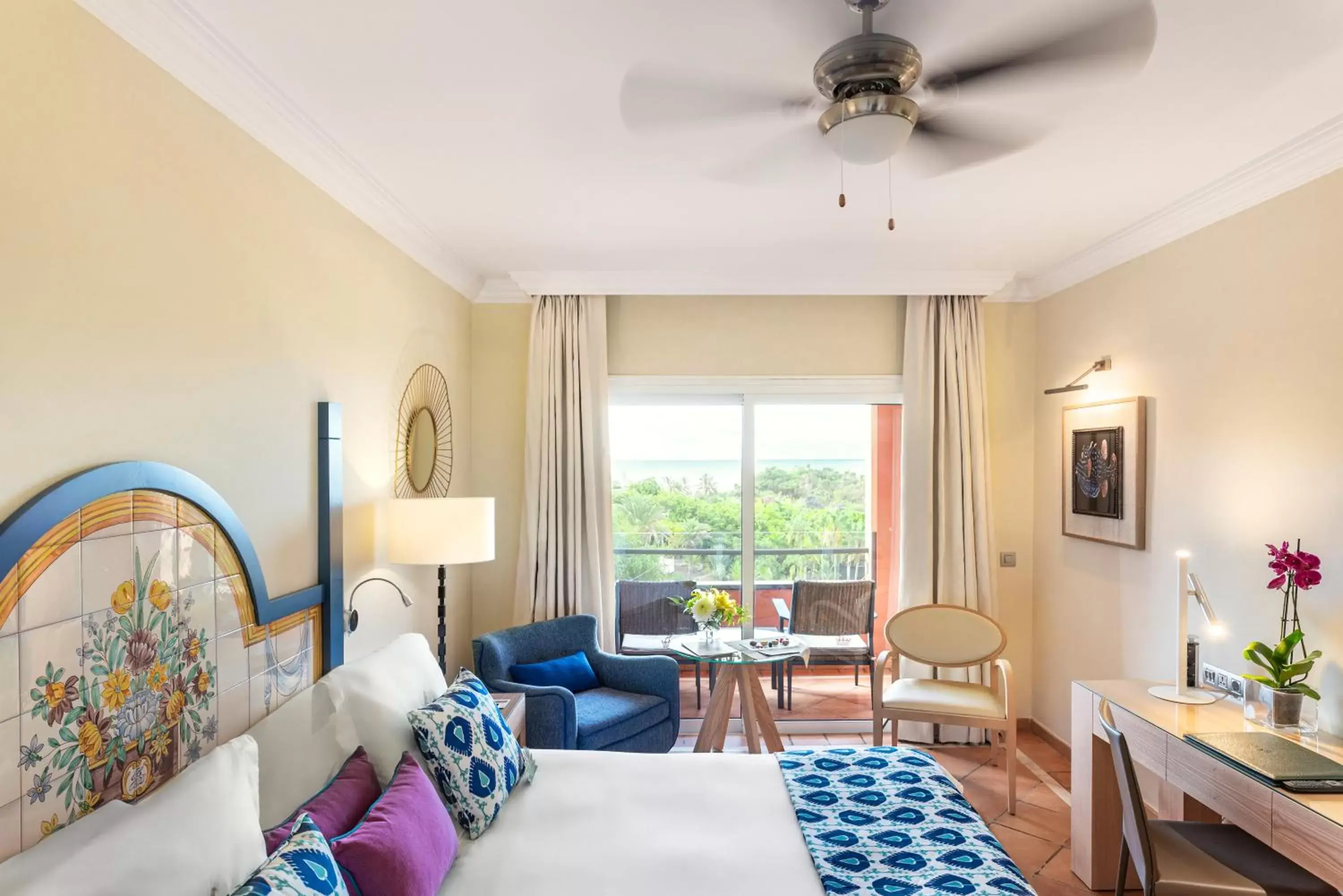 Bedroom, Seating Area in Bahia del Duque