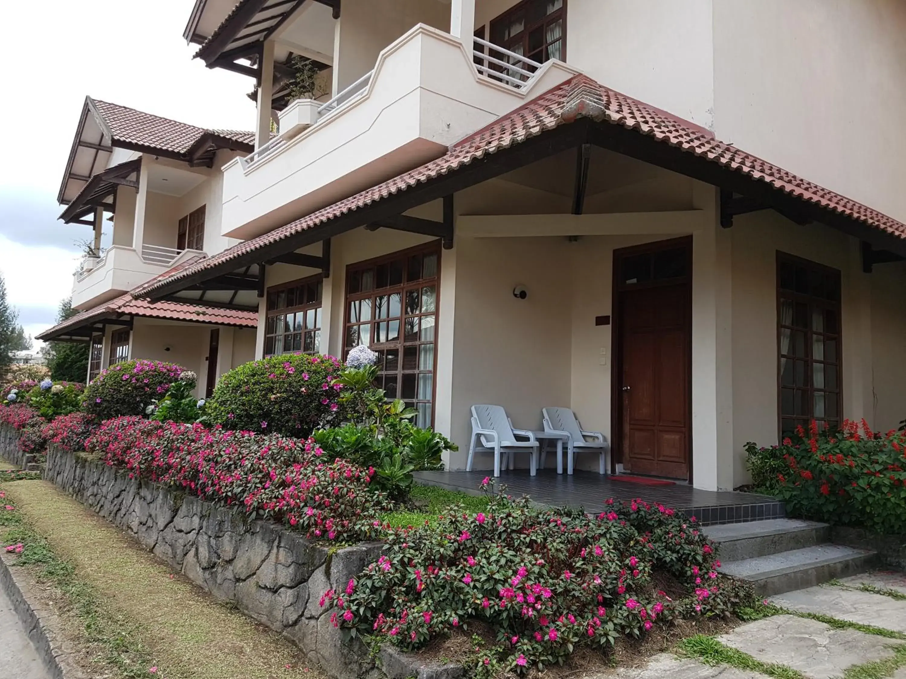 Property Building in Sinabung Hills Resort