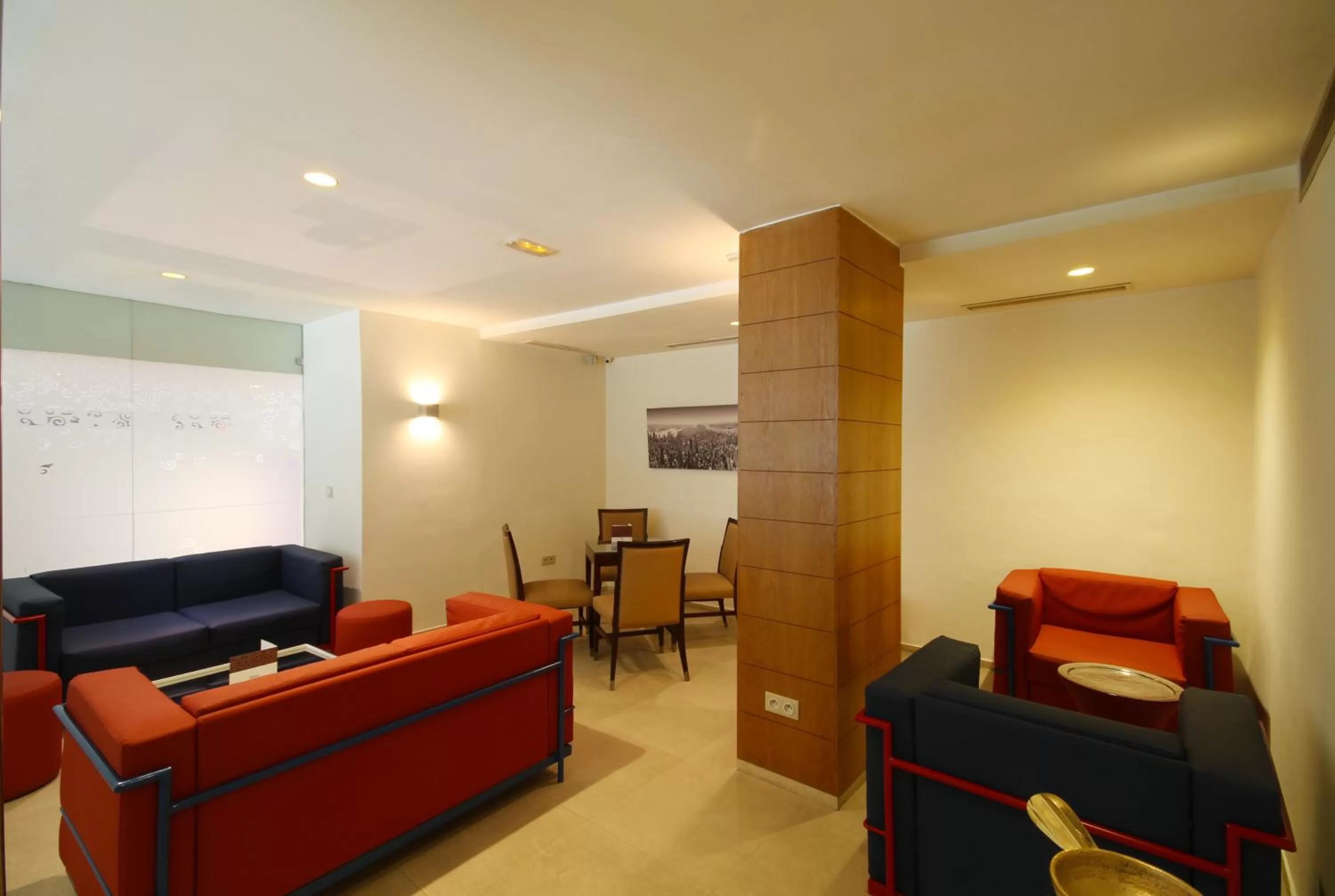 Lounge or bar in Golf Royal Hotel