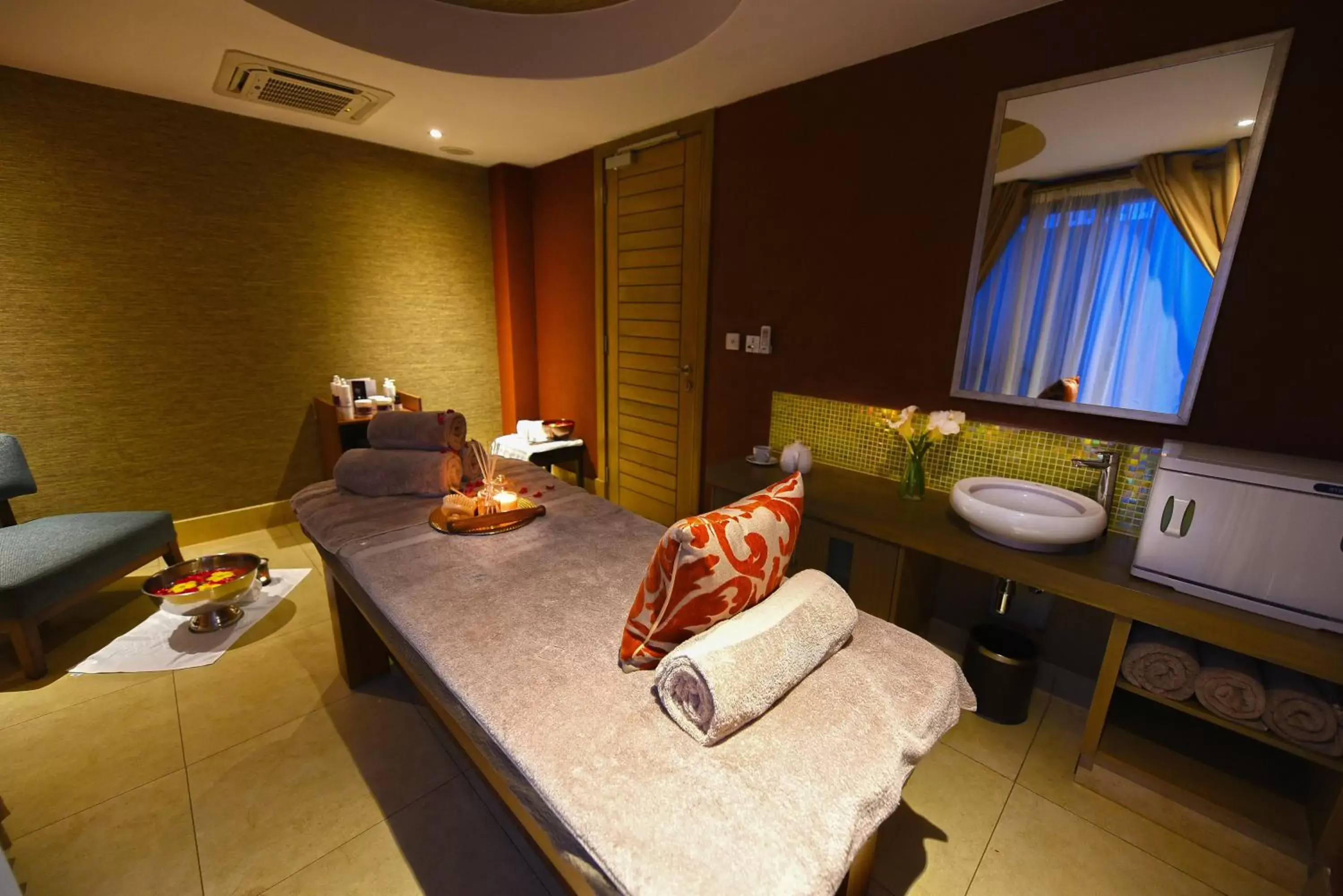 Massage, Bathroom in Mestil Hotel & Residences