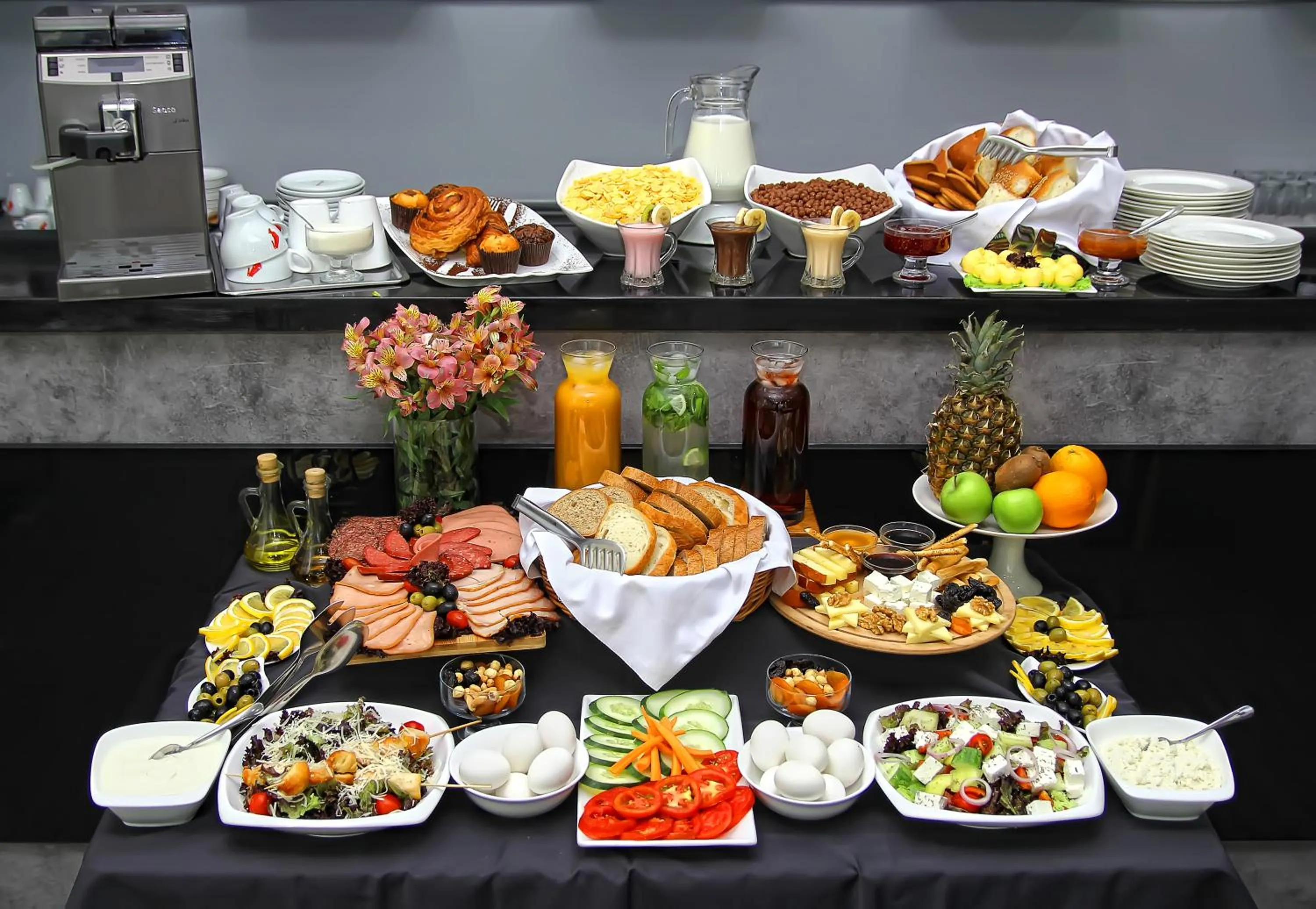 Buffet breakfast in Rogalux Blue