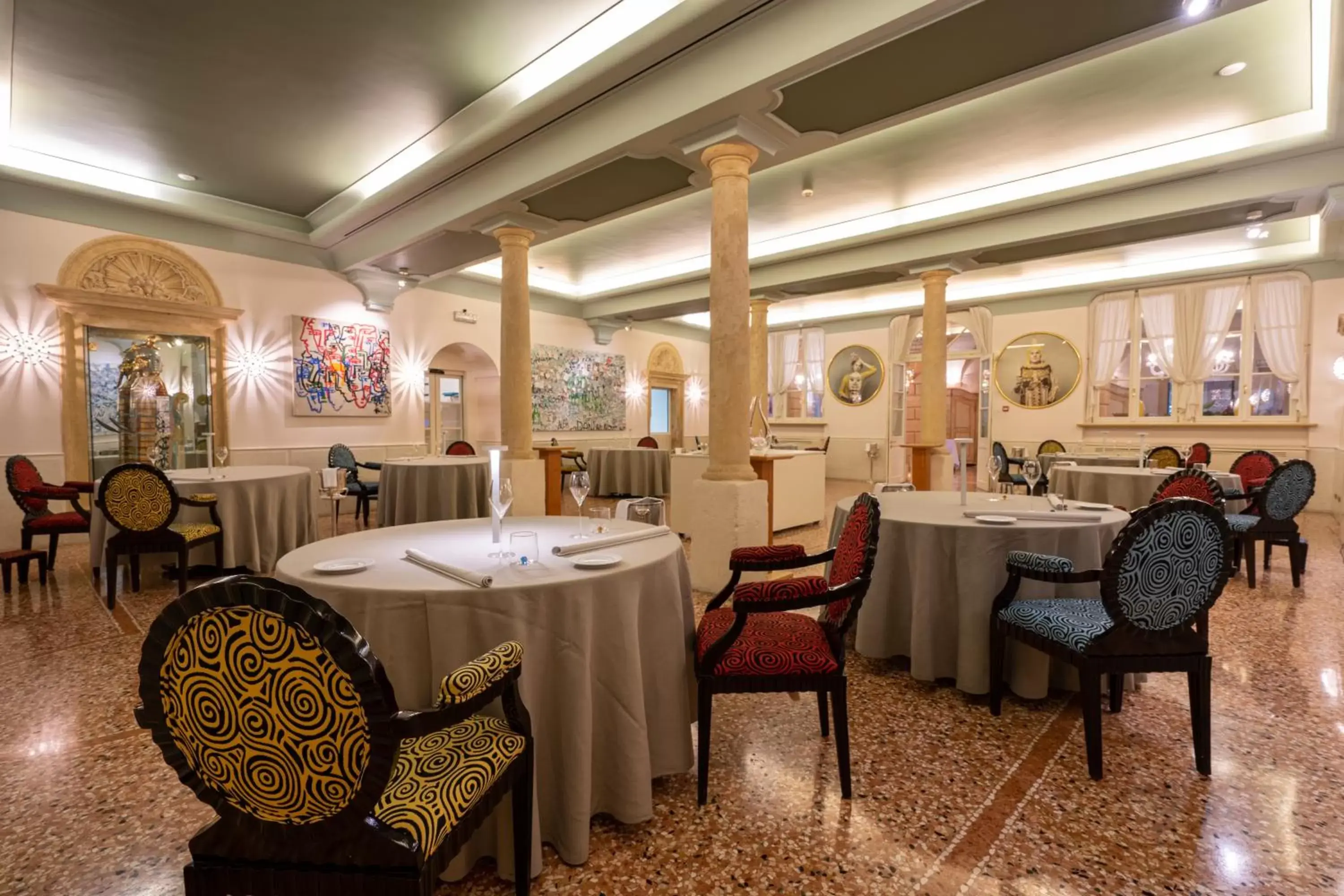 , Restaurant/Places to Eat in Byblos Art Hotel Villa Amistà