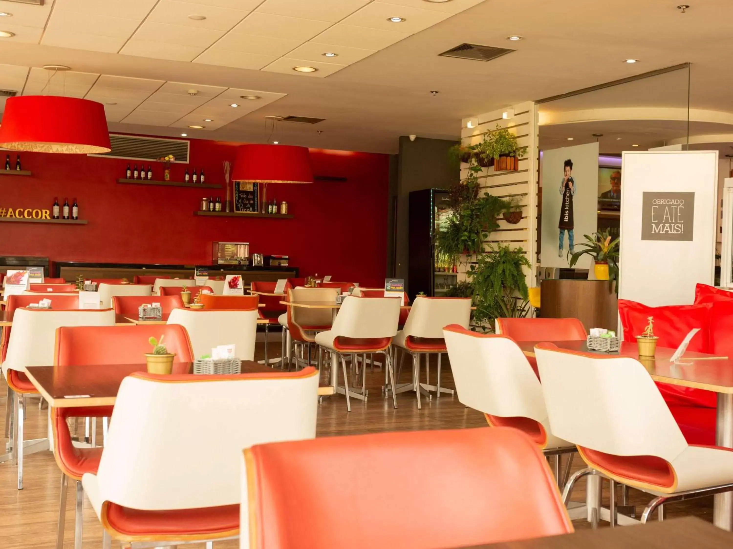 Restaurant/Places to Eat in ibis Piracicaba