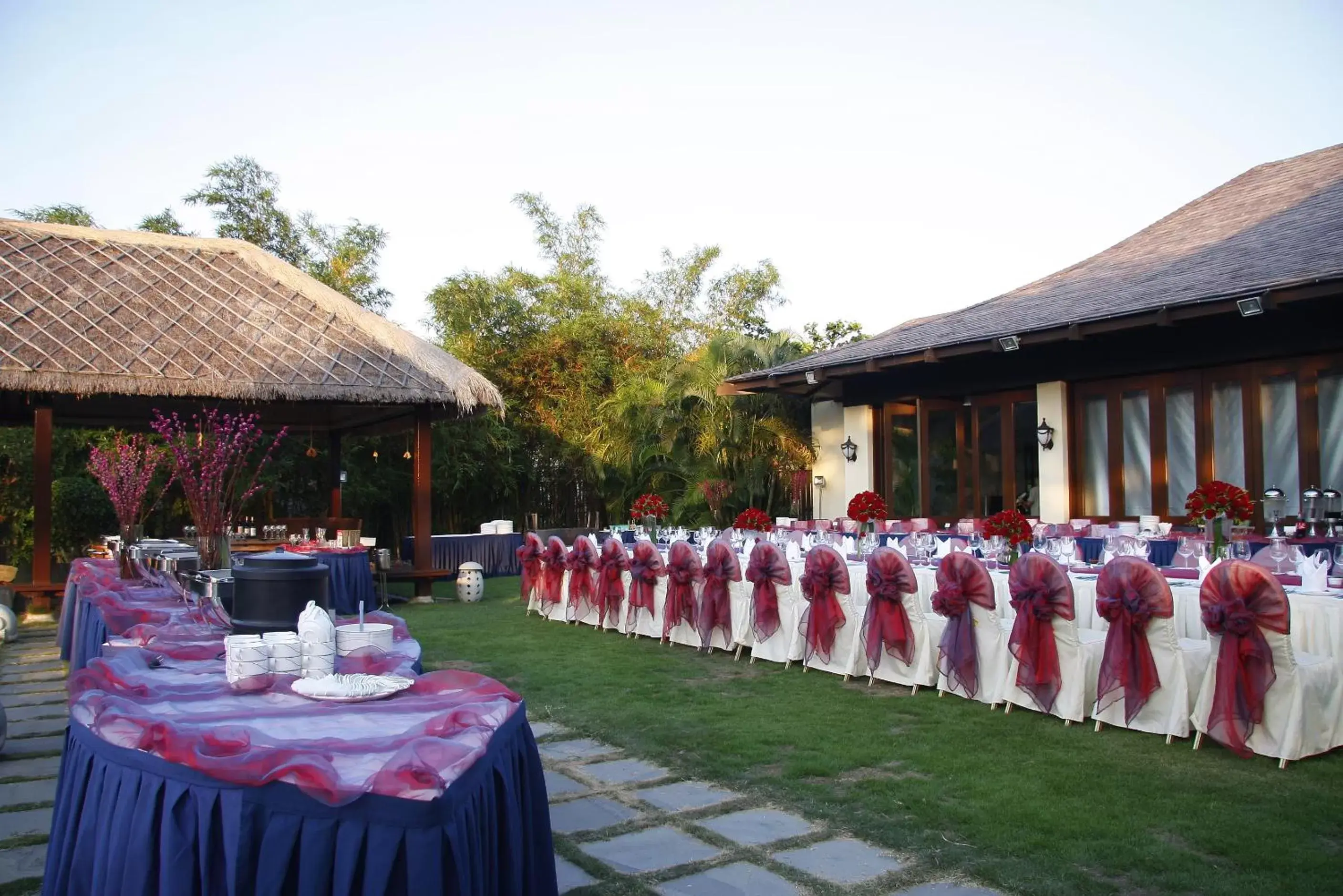 Banquet Facilities in Sanya Yalong Bay Villas & Spa