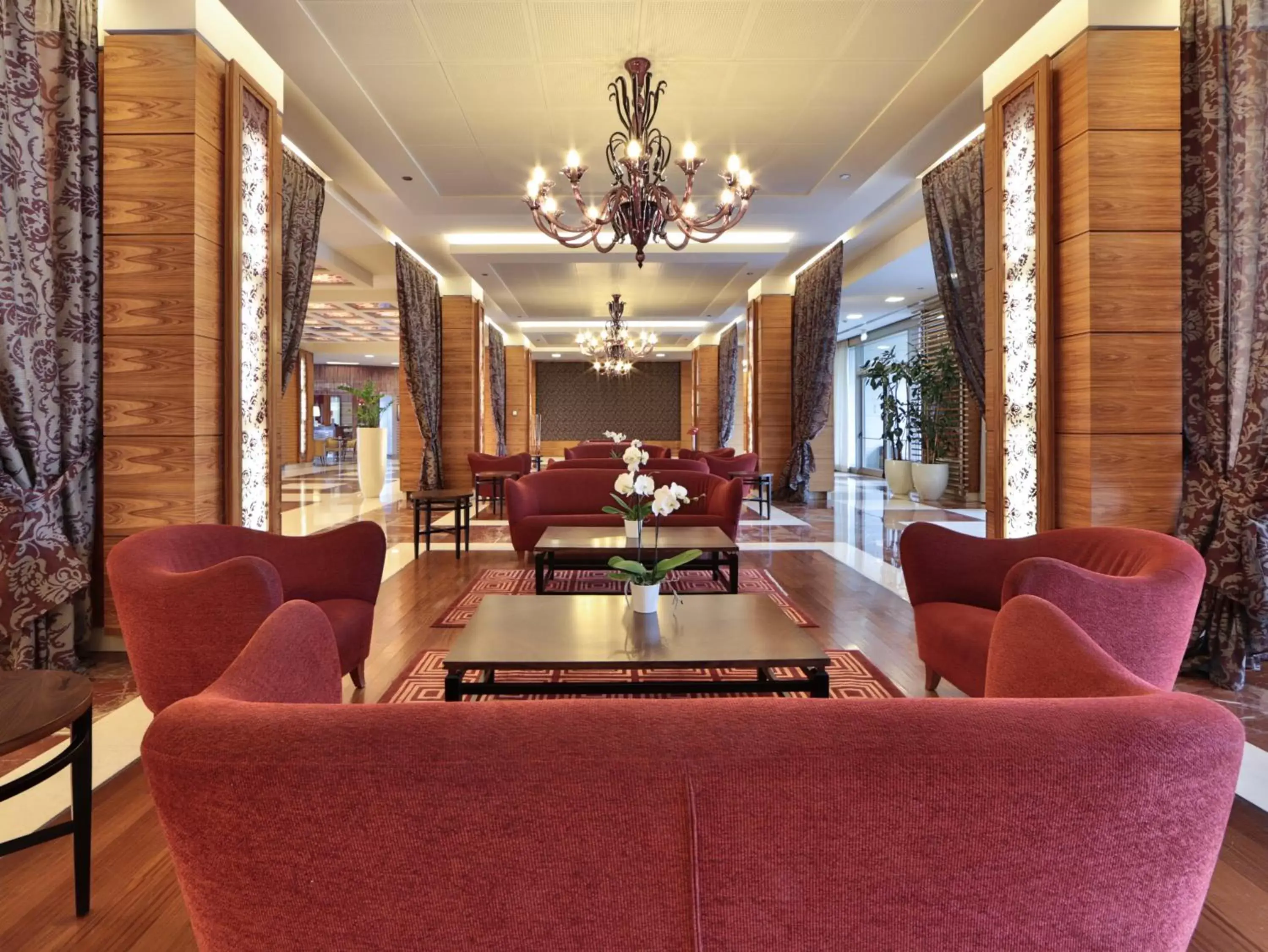 Lobby or reception, Lounge/Bar in UNAHOTELS Expo Fiera Milano