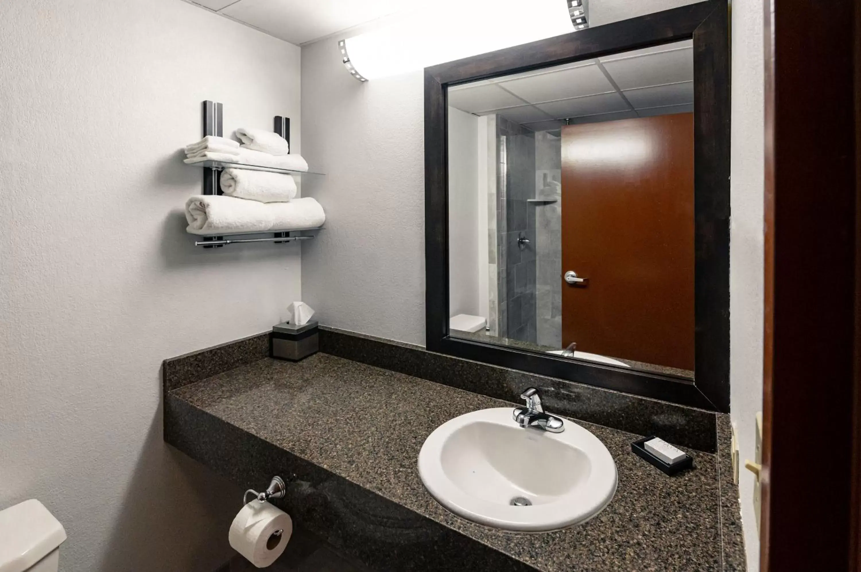 Bathroom in SEVEN Sebring Raceway Hotel