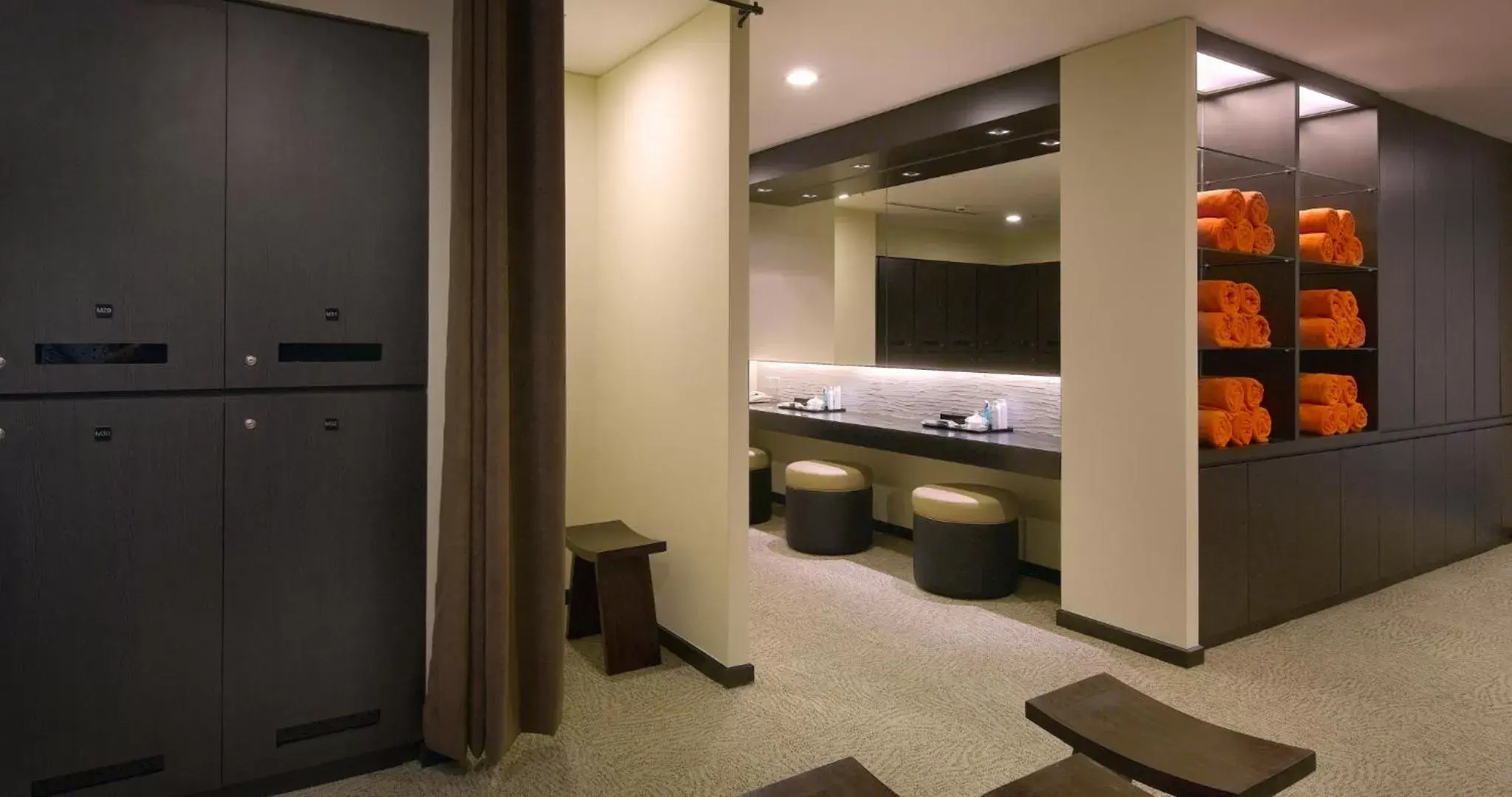 Spa and wellness centre/facilities, Bathroom in Shangri-La Kuala Lumpur