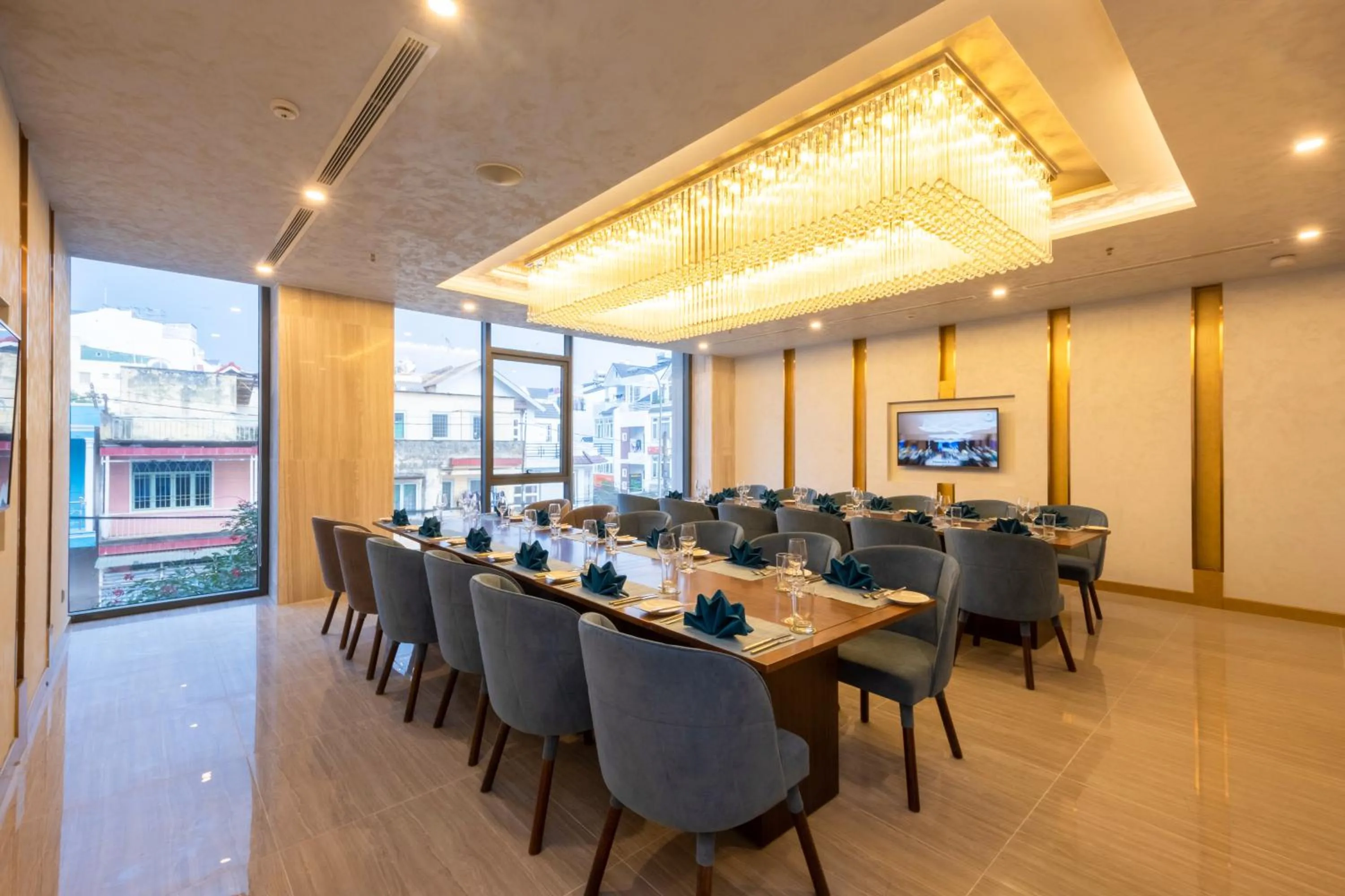 Food and drinks in Golf Valley Hotel