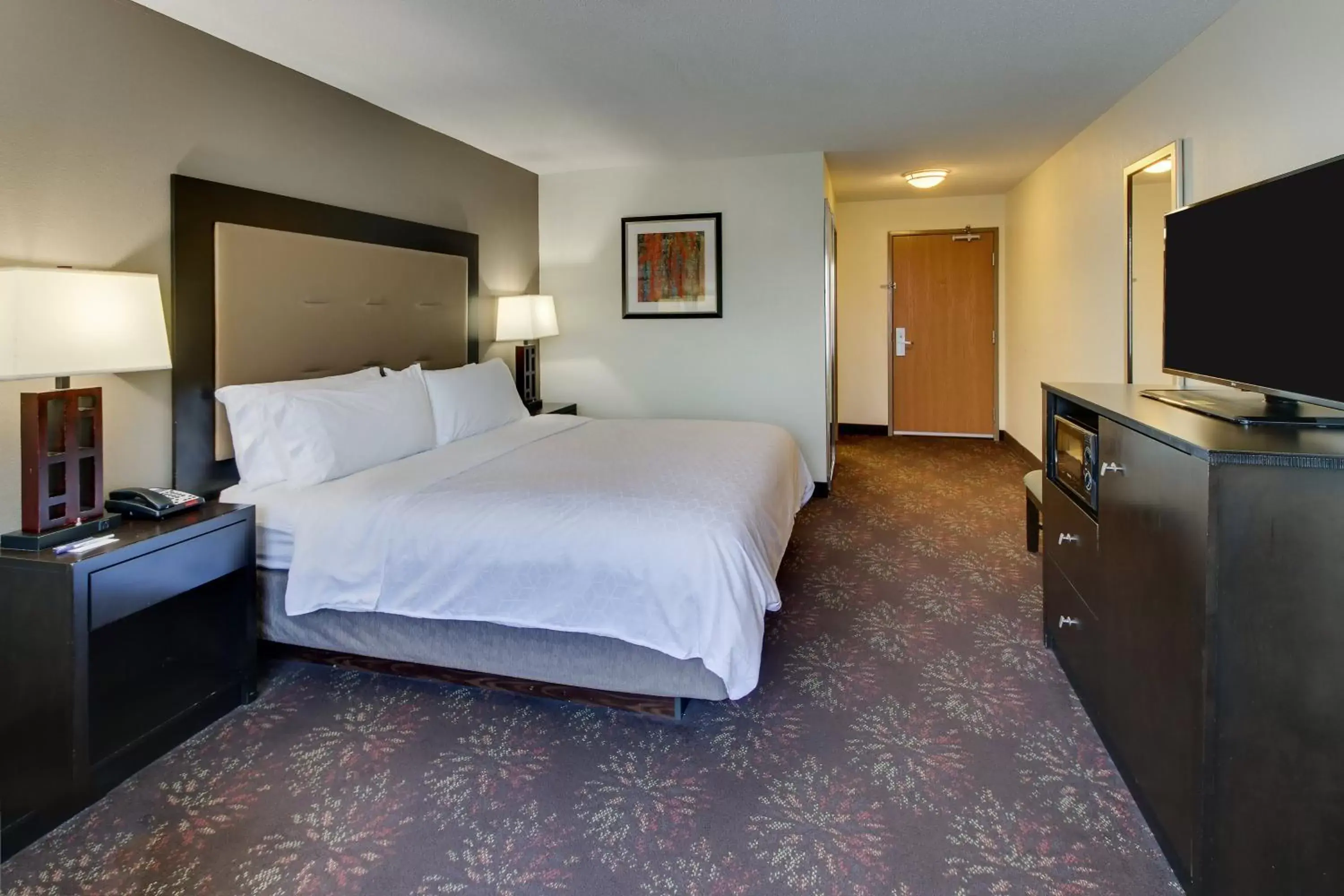 Photo of the whole room, Bed in Holiday Inn Express Hotel & Suites Lancaster-Lititz, an IHG Hotel