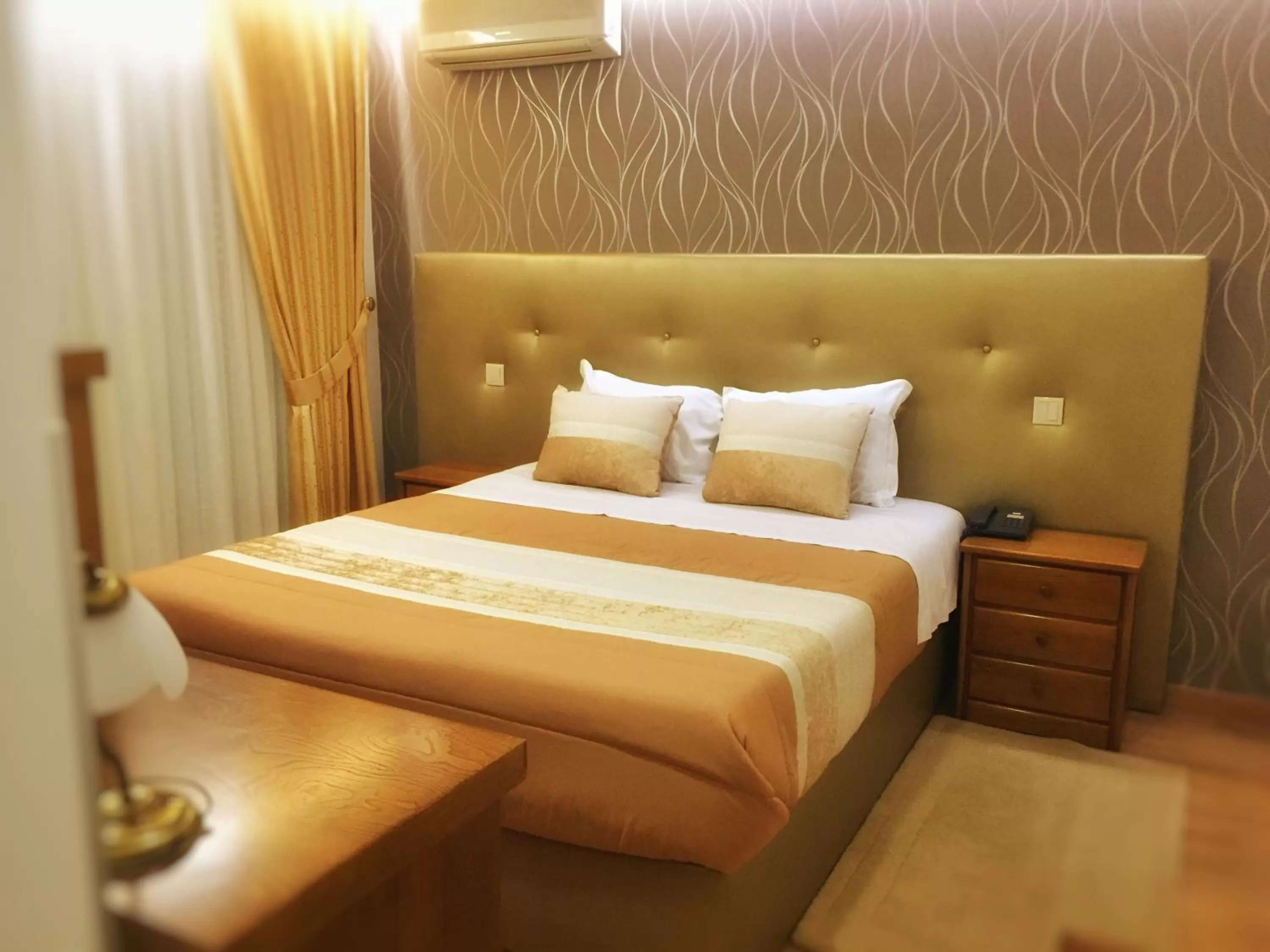 Bedroom, Bed in Hotel Estalagem Turismo