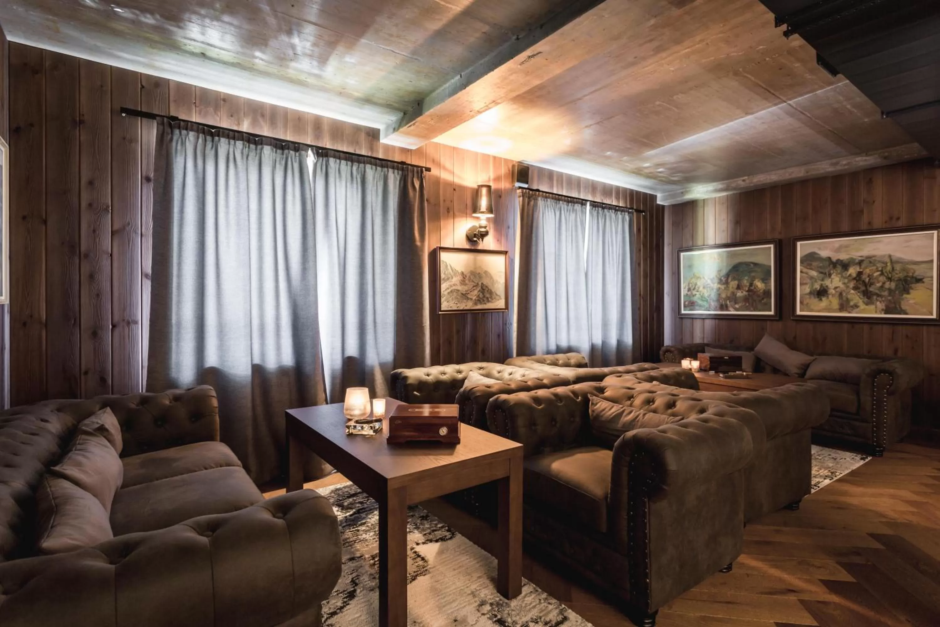 Lounge or bar in ARIETES MARMONT Resort