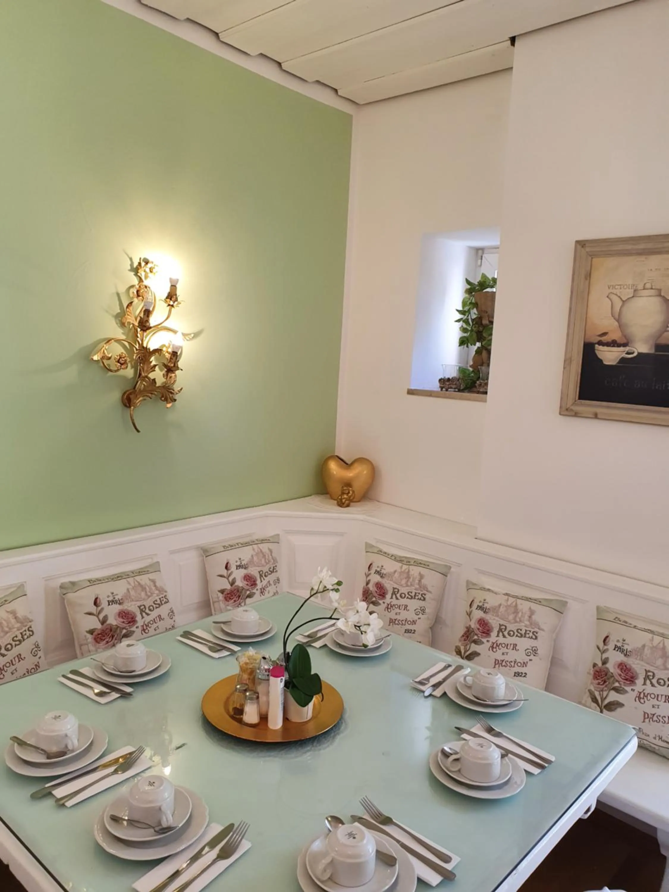 Restaurant/places to eat in Pension Seibel