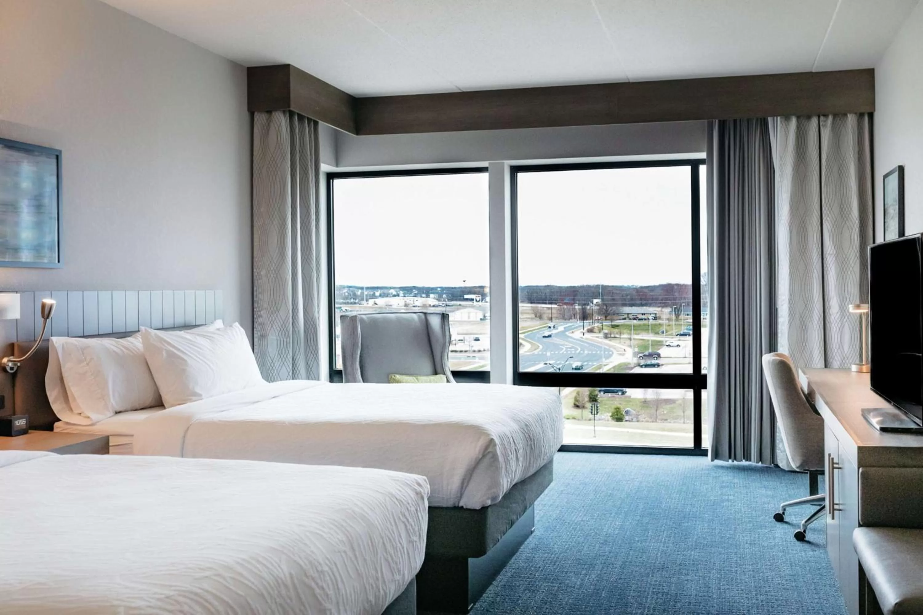 Bedroom, Bed in Hilton Garden Inn Madison Sun Prairie