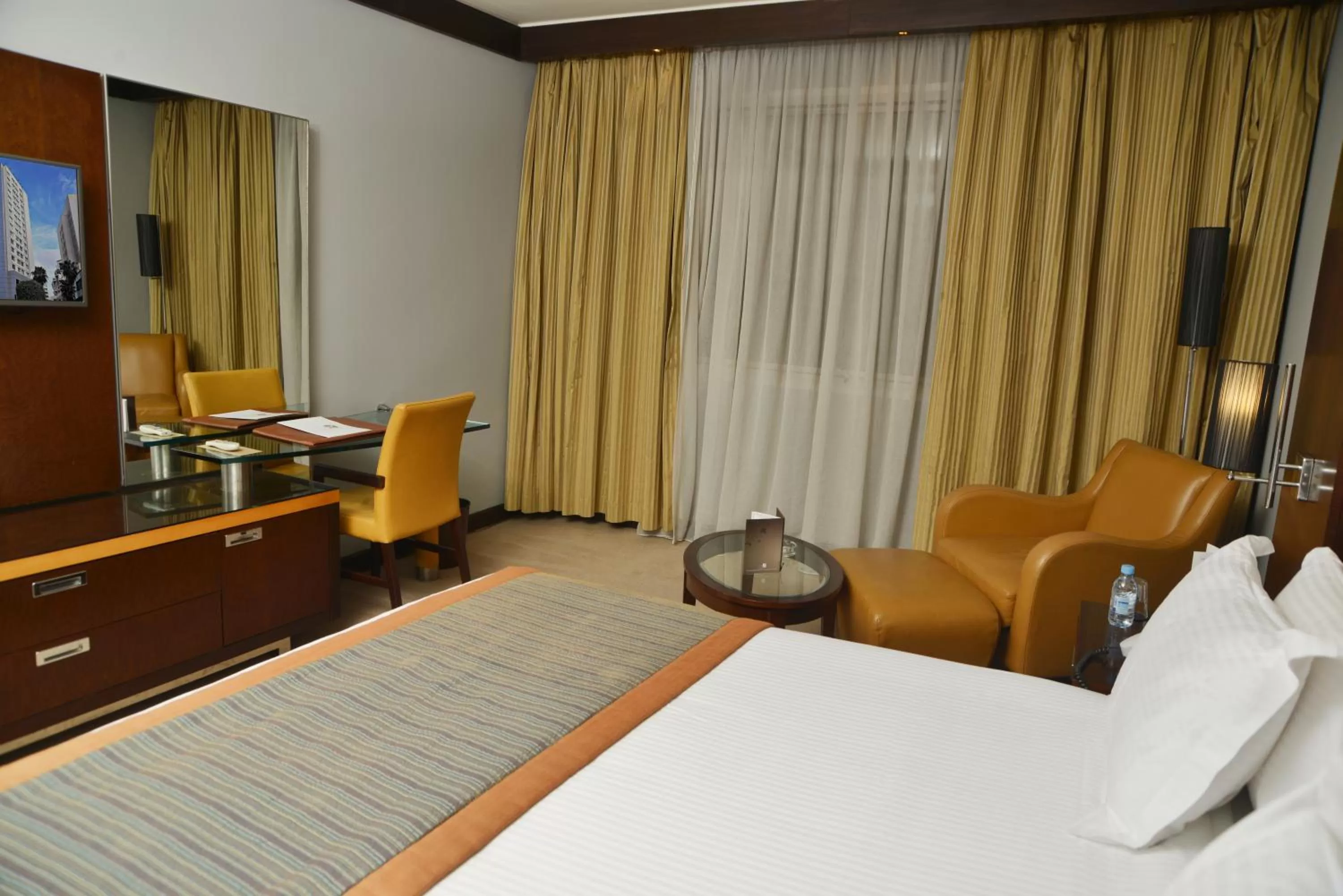 Seating area, TV/Entertainment Center in Hôtel Farah Casablanca