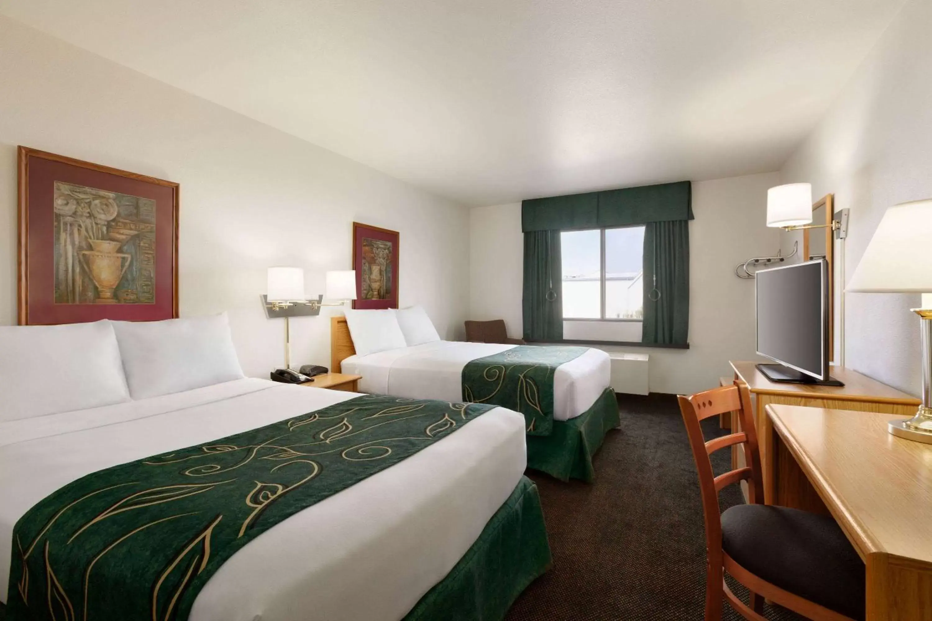 Photo of the whole room, Bed in Travelodge by Wyndham Hermiston Photo of the whole room, Bed in Travelodge by Wyndham Hermiston