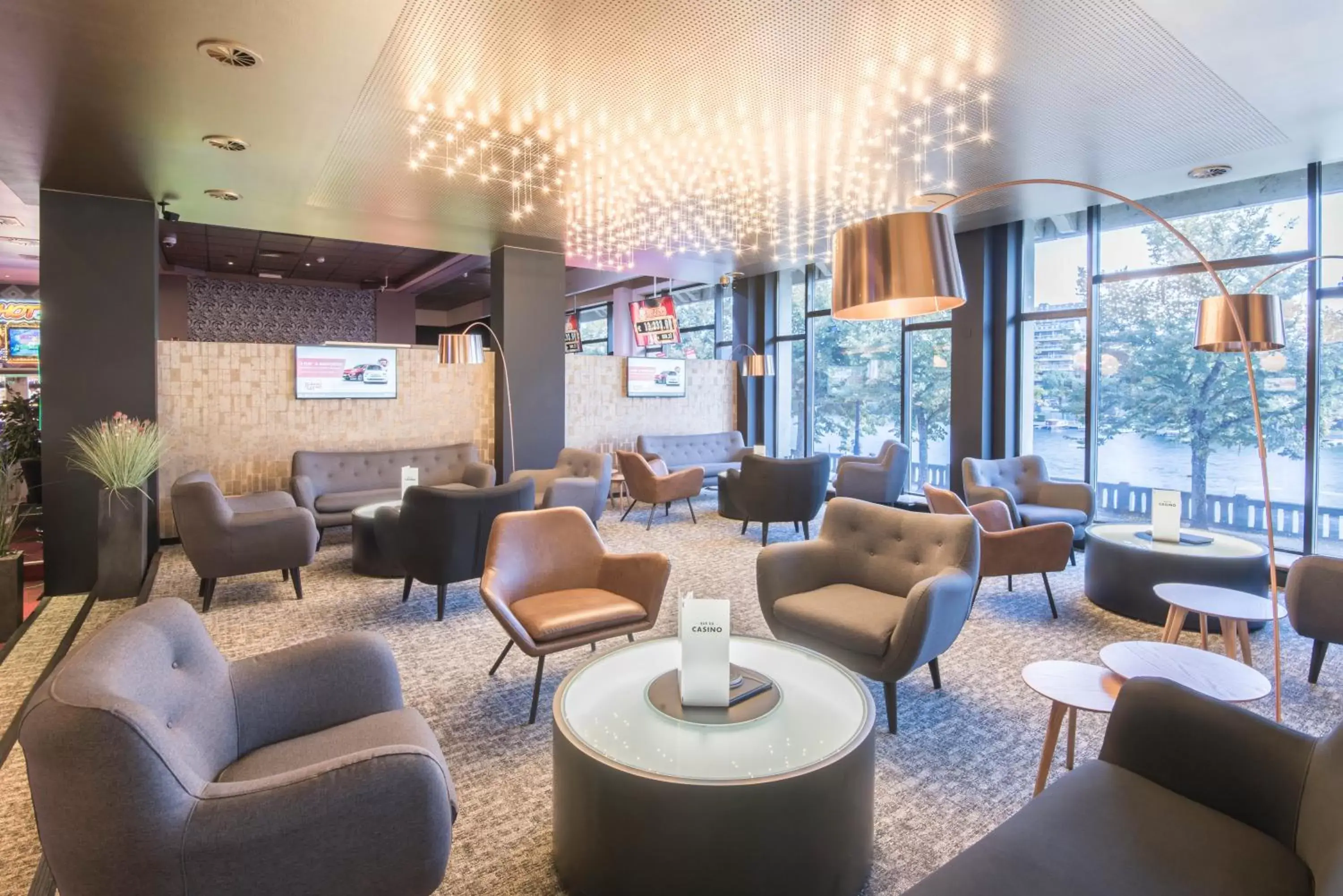 Lounge or bar, Lounge/Bar in Mercure Namur Hotel