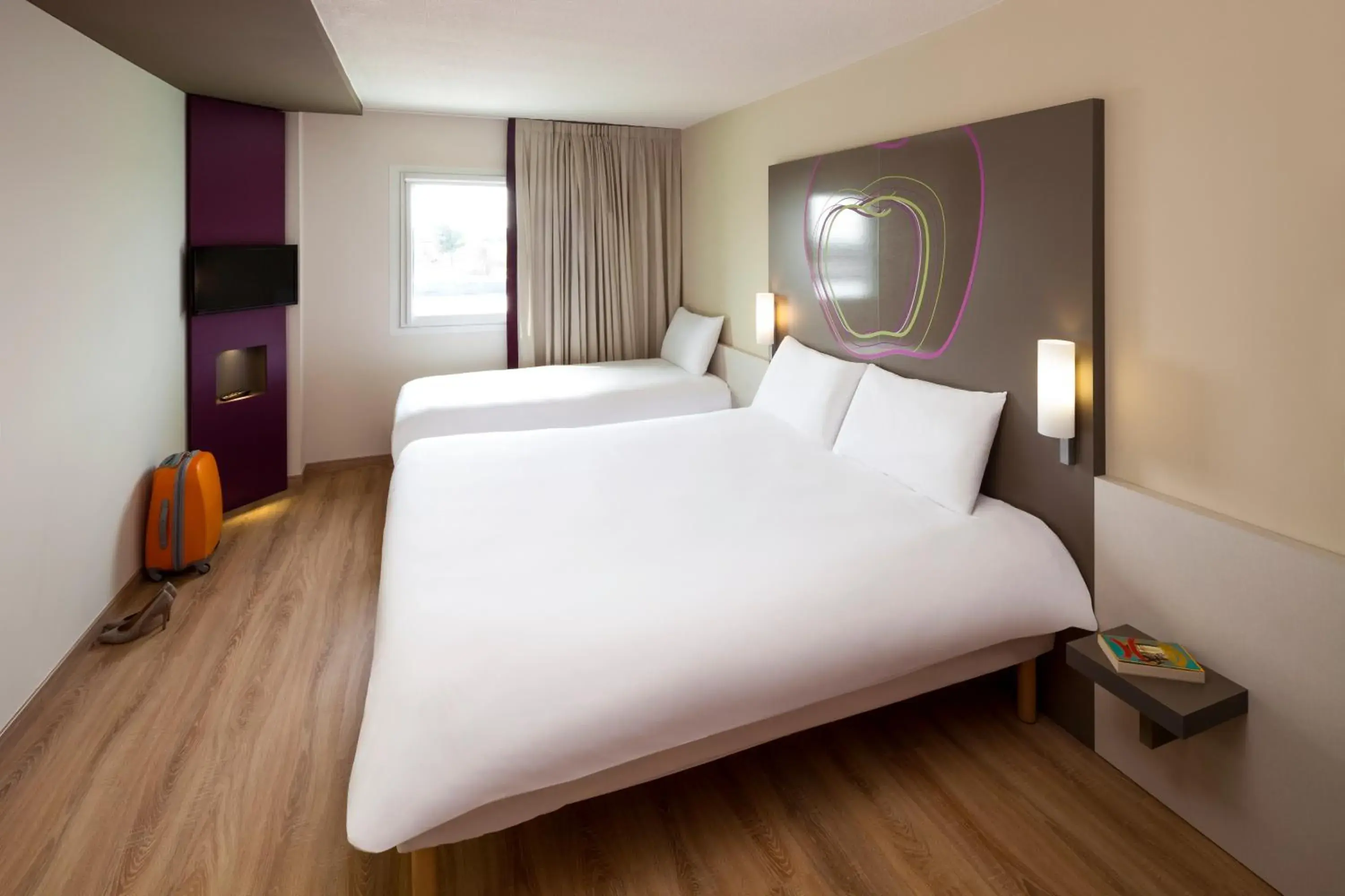 Photo of the whole room, Bed in ibis Styles Lleida Torrefarrera