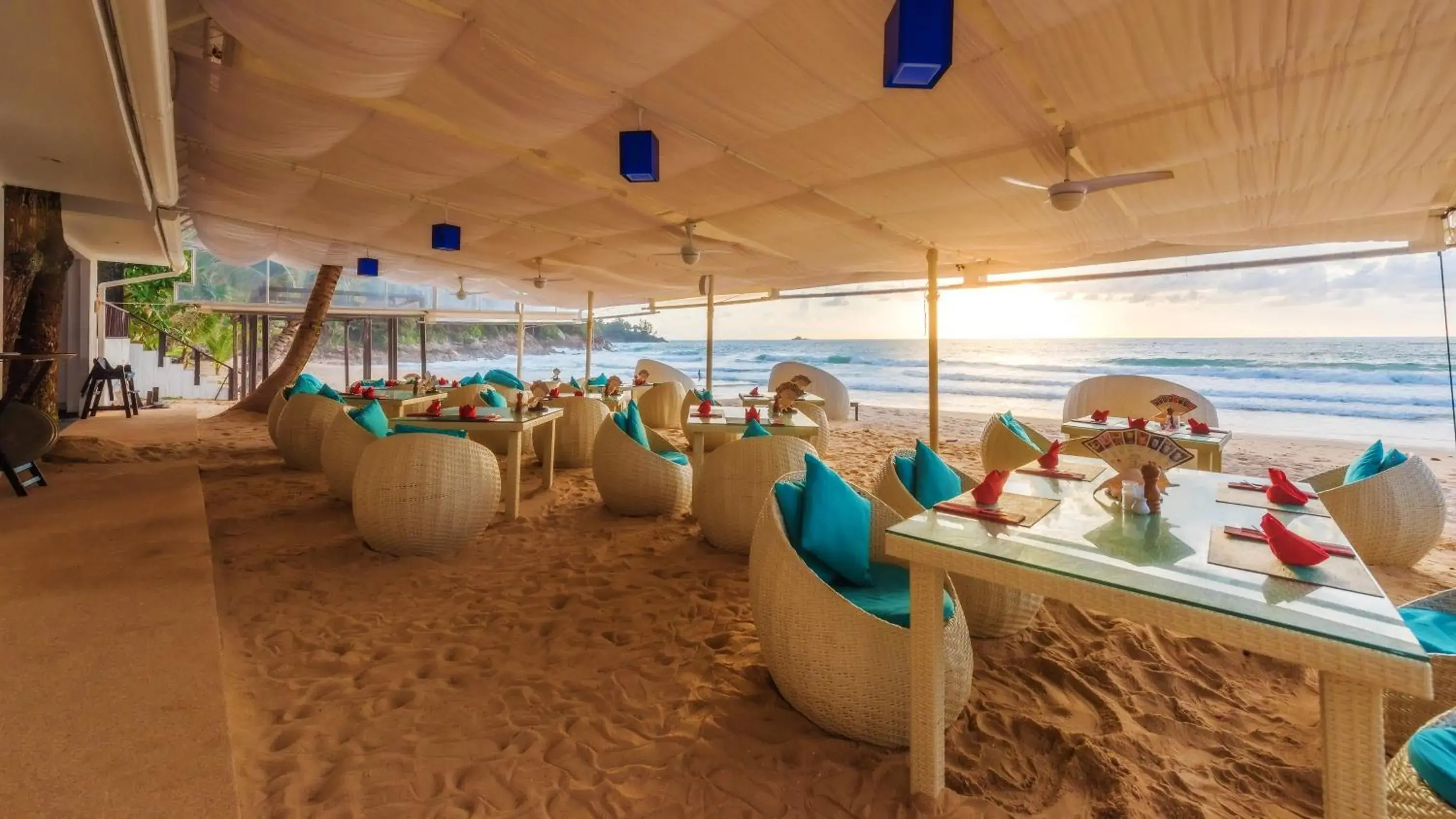 Lounge or bar in Andaman White Beach Resort - SHA Plus Lounge or bar in Andaman White Beach Resort - SHA Plus