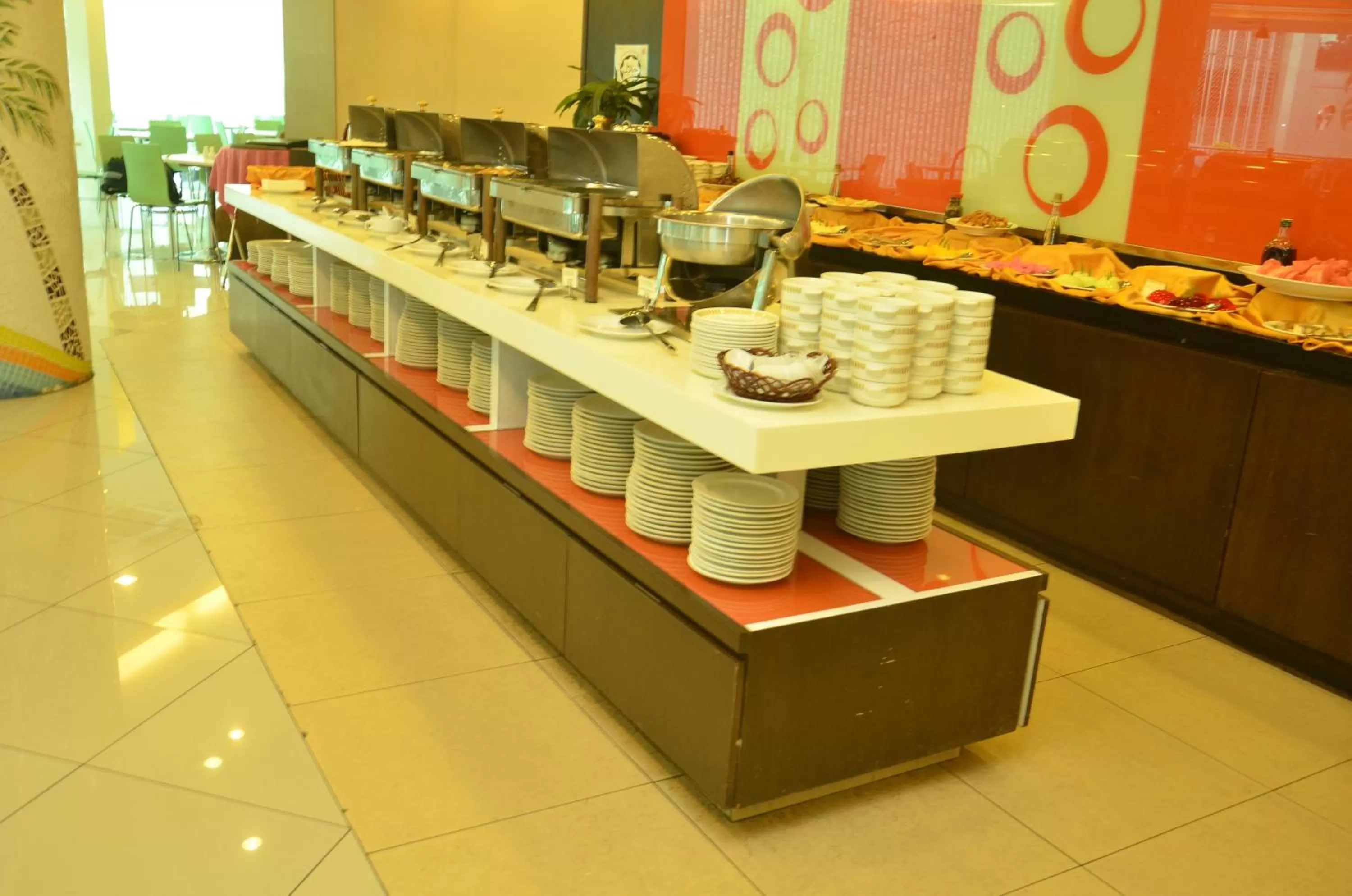 Restaurant/places to eat in Grand Pacific Hotel PWTC