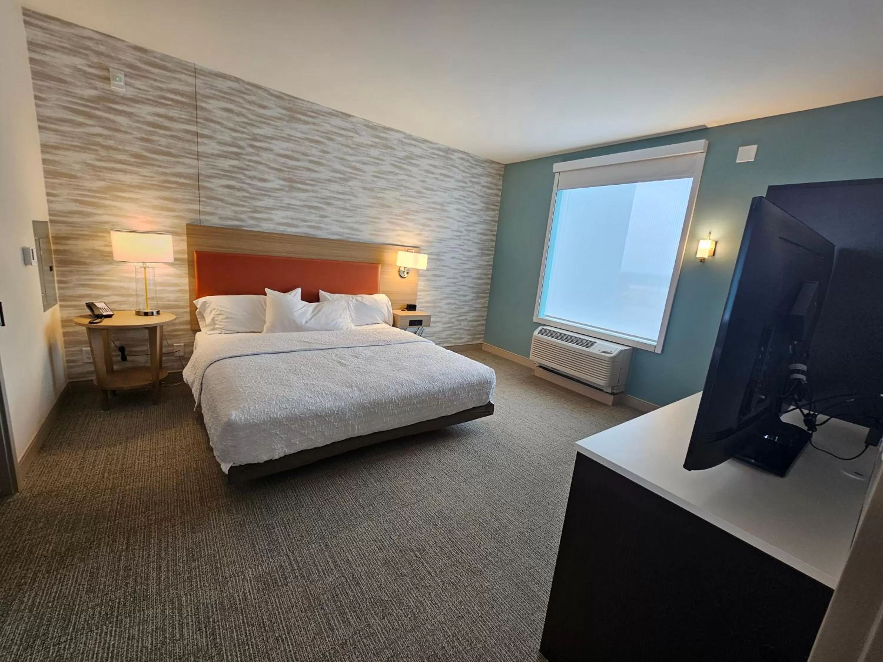 Bedroom, Bed in Home2 Suites By Hilton Allentown Bethlehem Airport