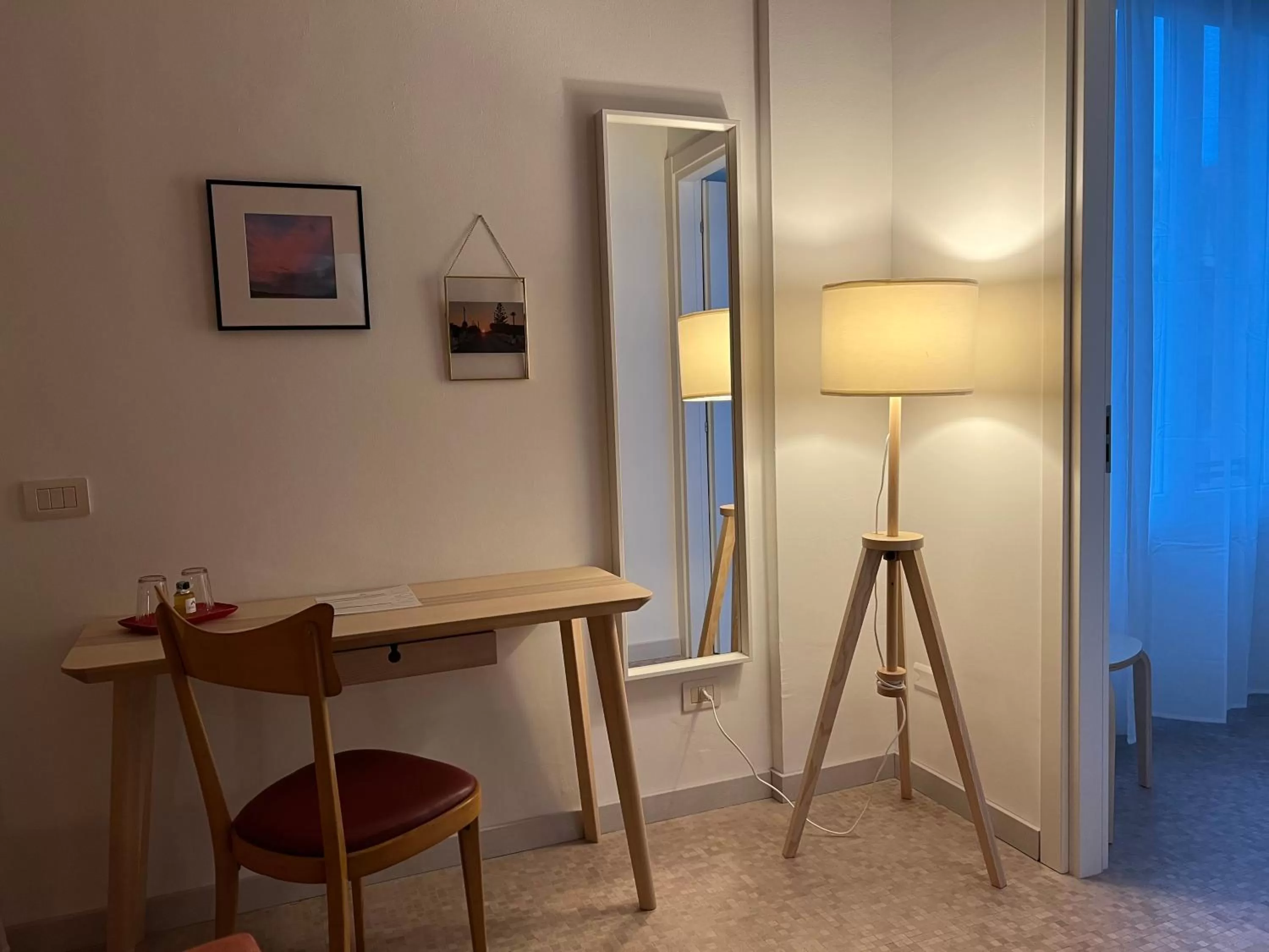 Decorative detail in Garibaldi R&B