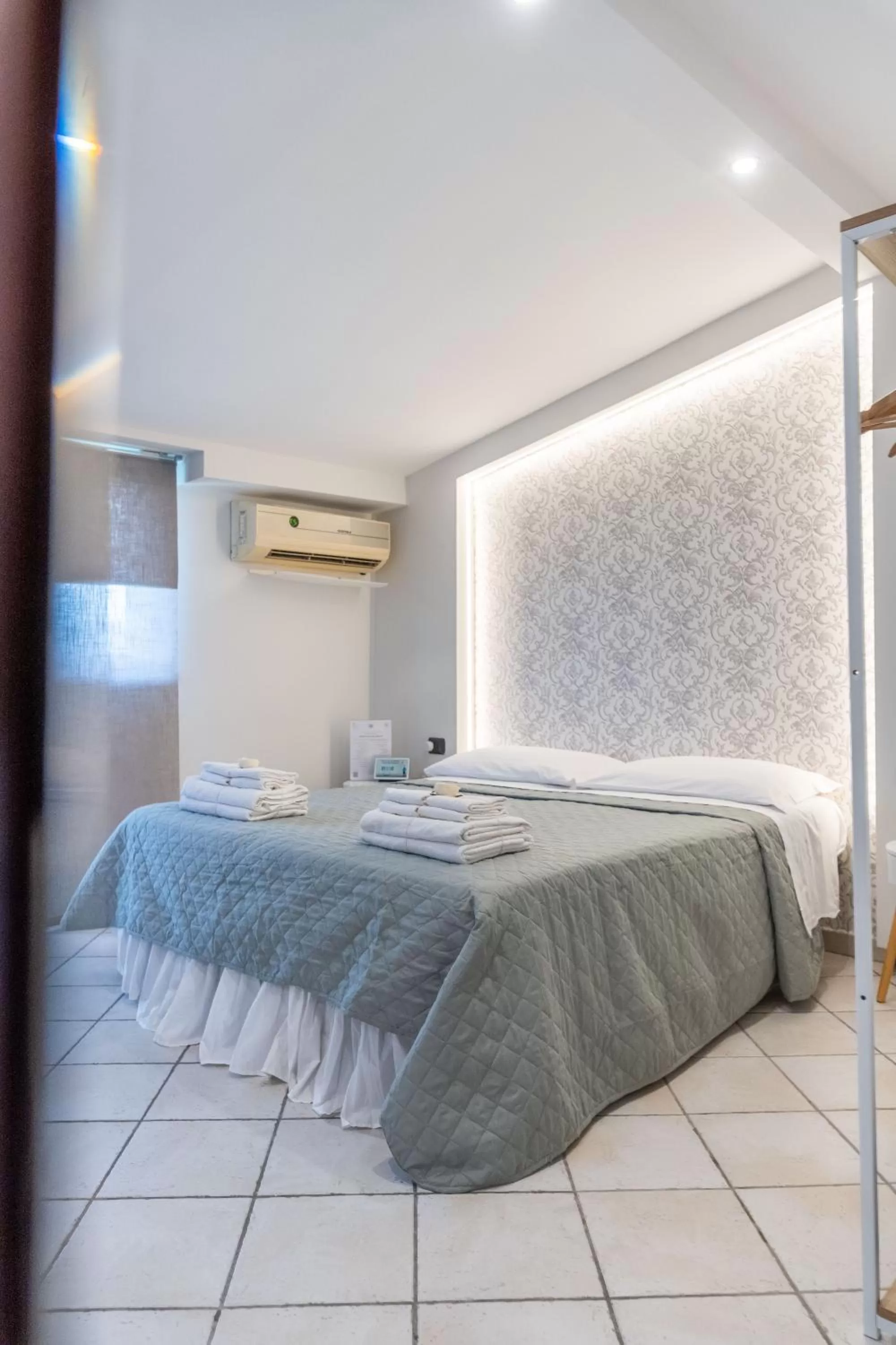 Bed in Villa Rocla guest house Pompei