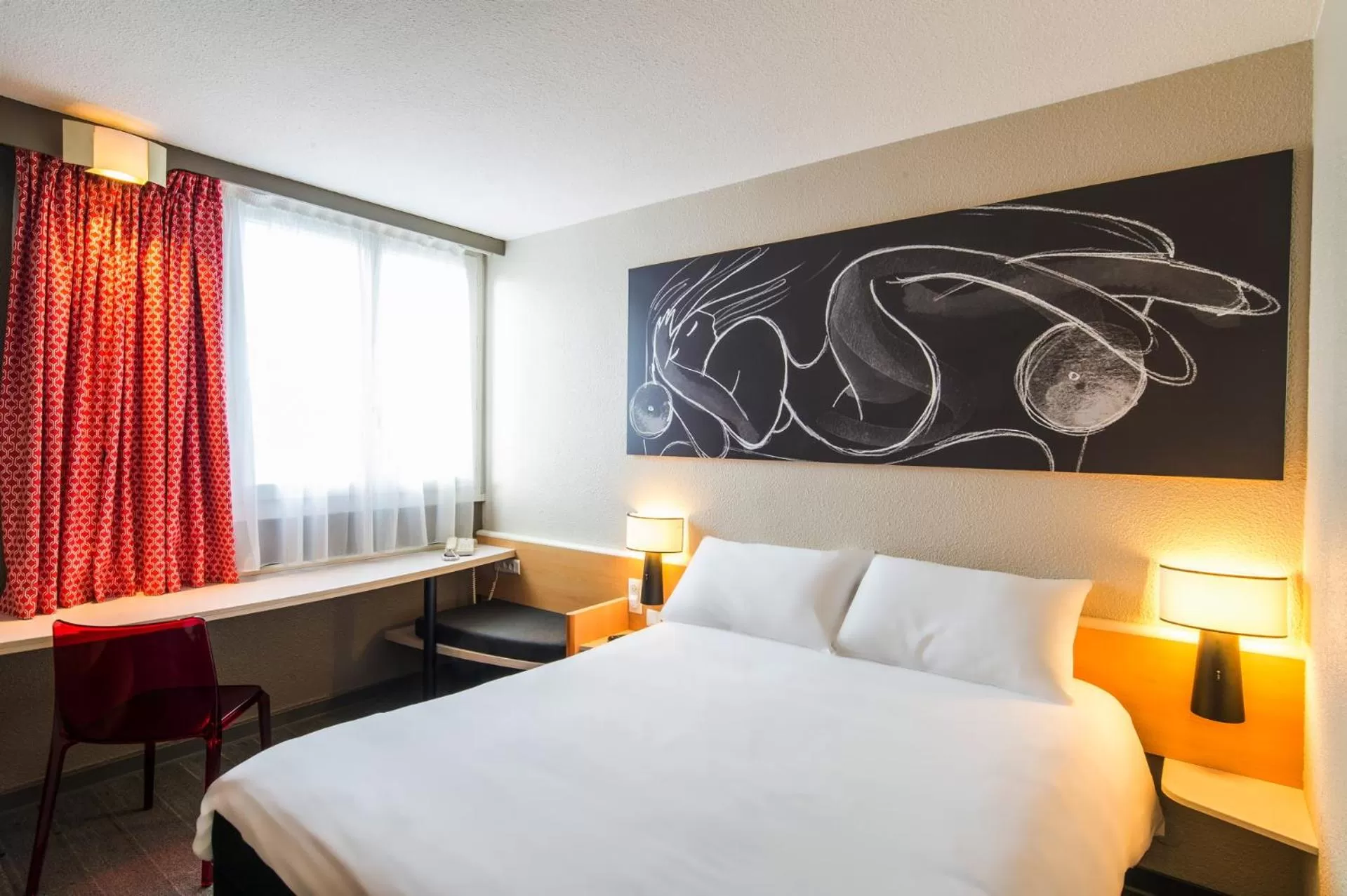 Bed in ibis Tours Nord