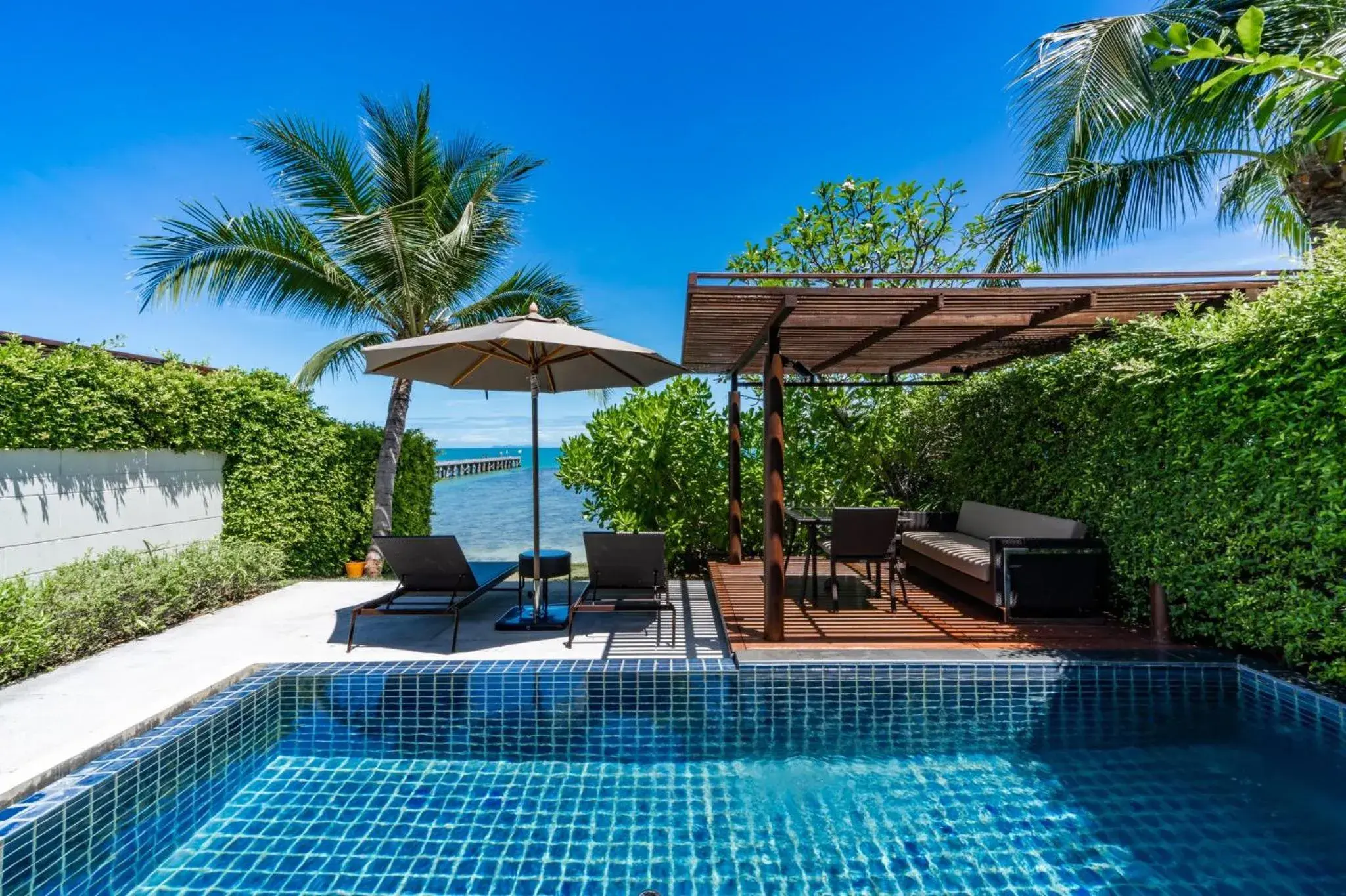 Photo of the whole room, Swimming Pool in InterContinental Koh Samui Resort, an IHG Hotel