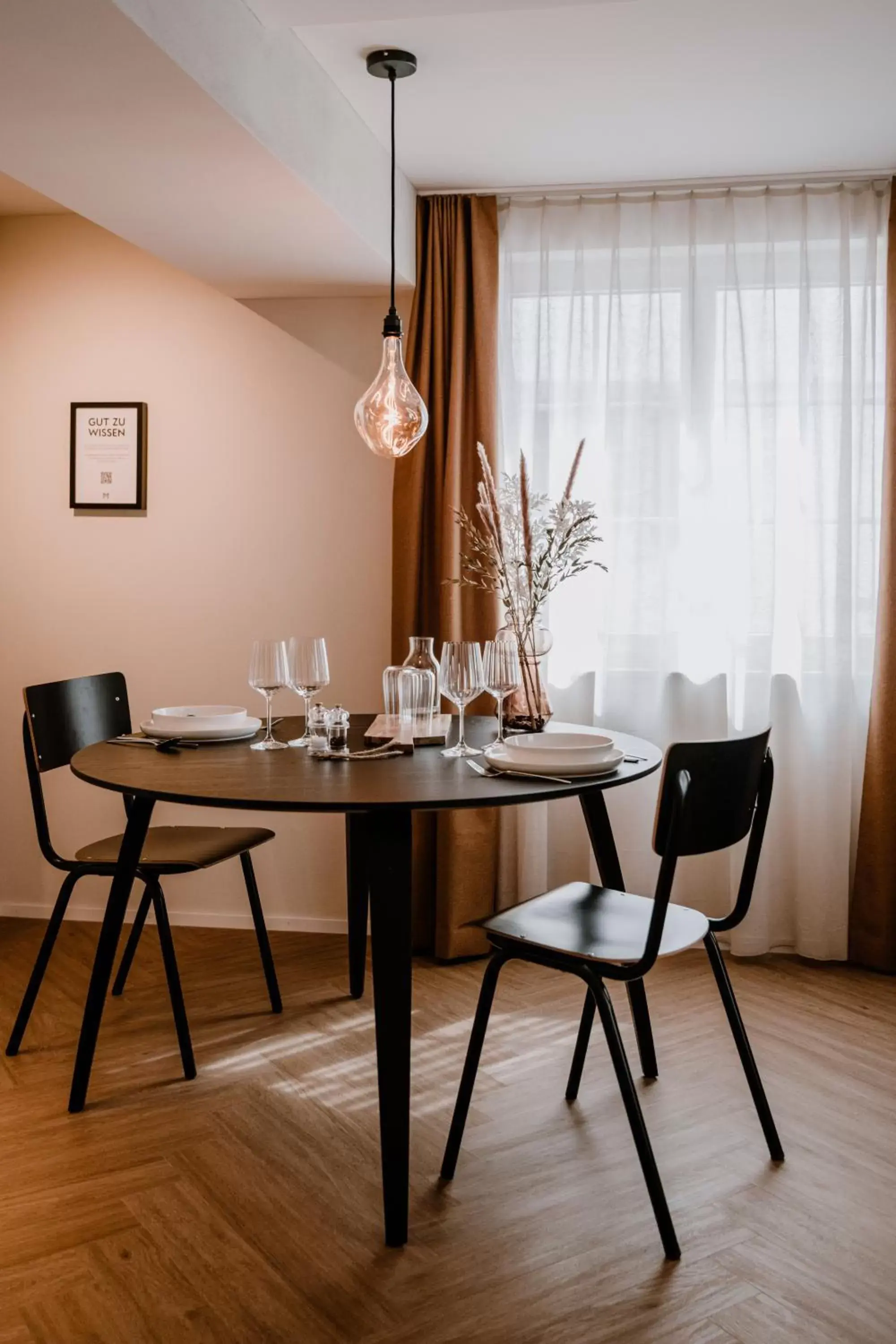 Dining Area in Hotel Müllers Self-Check-In