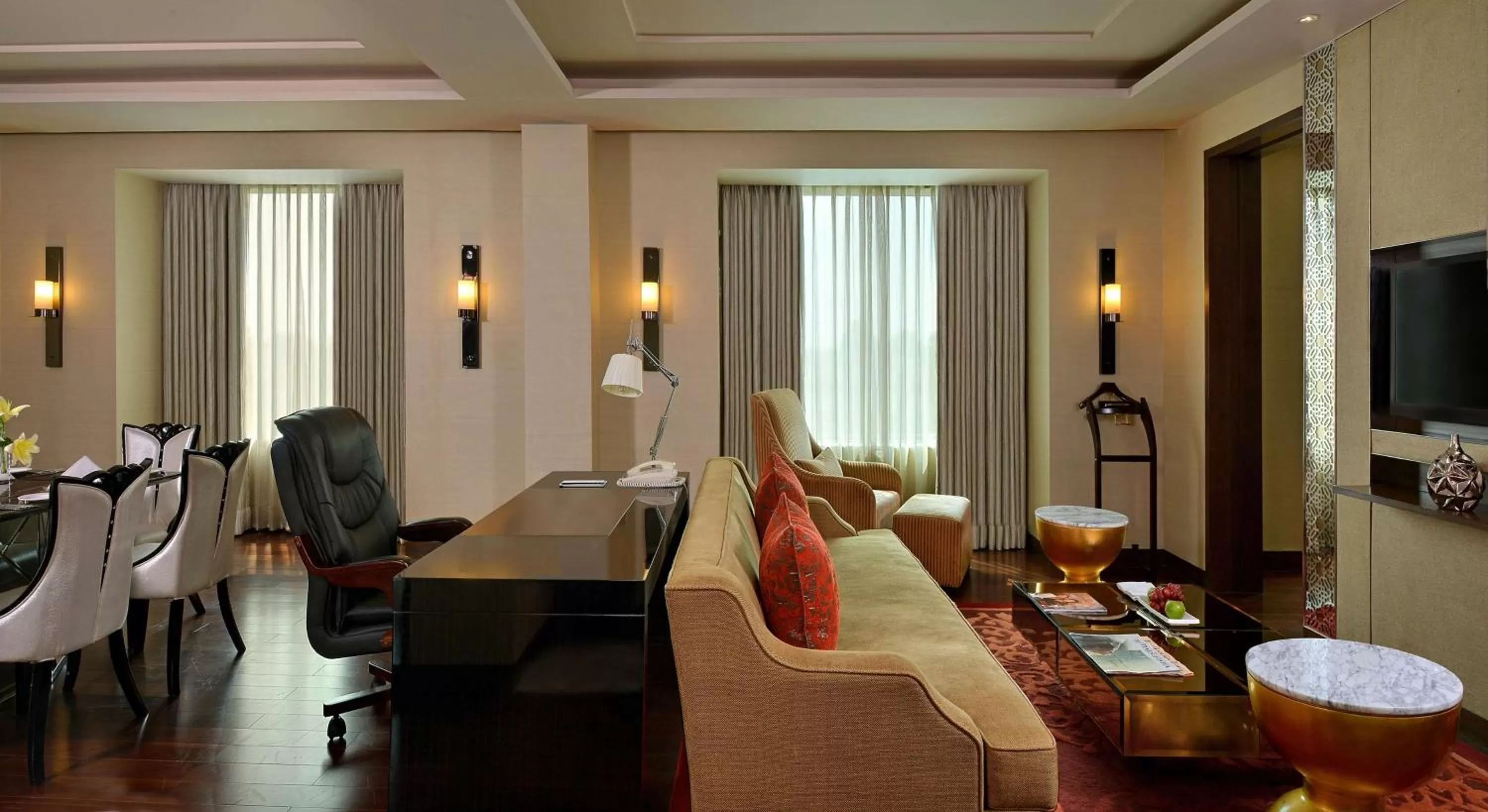 Photo of the whole room in Radisson Blu Jaipur