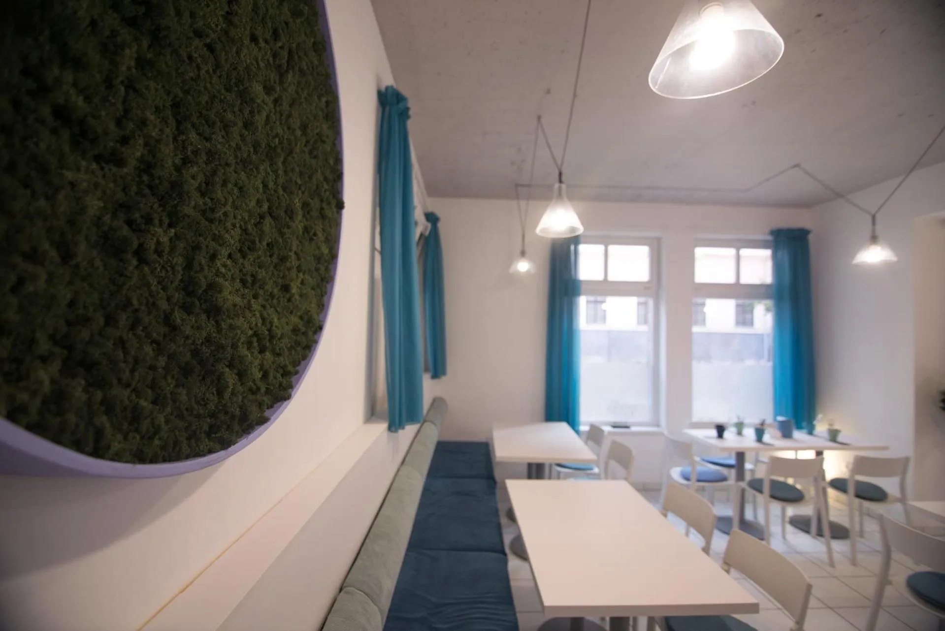 Restaurant/places to eat in Hotel Civitas