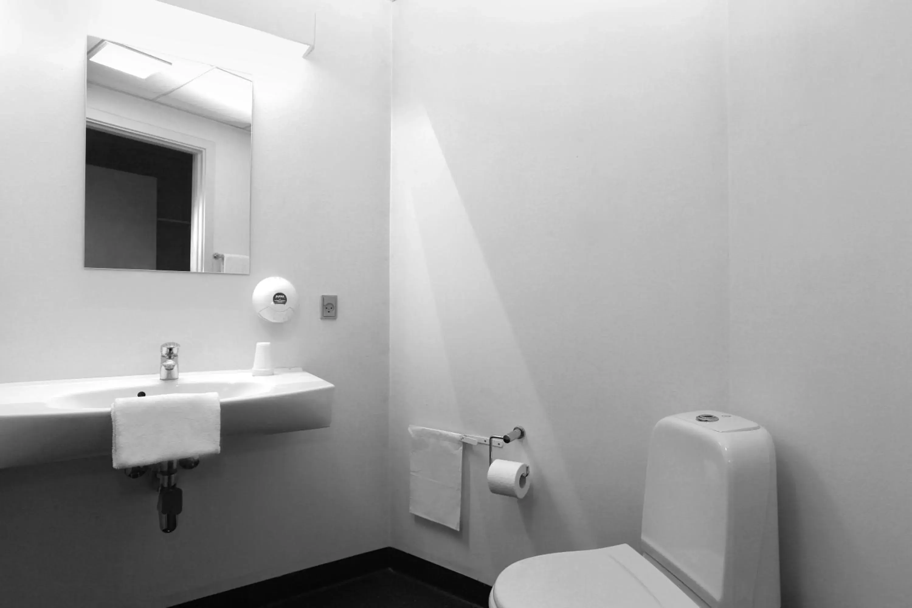 Toilet, Bathroom in Hotel Garni