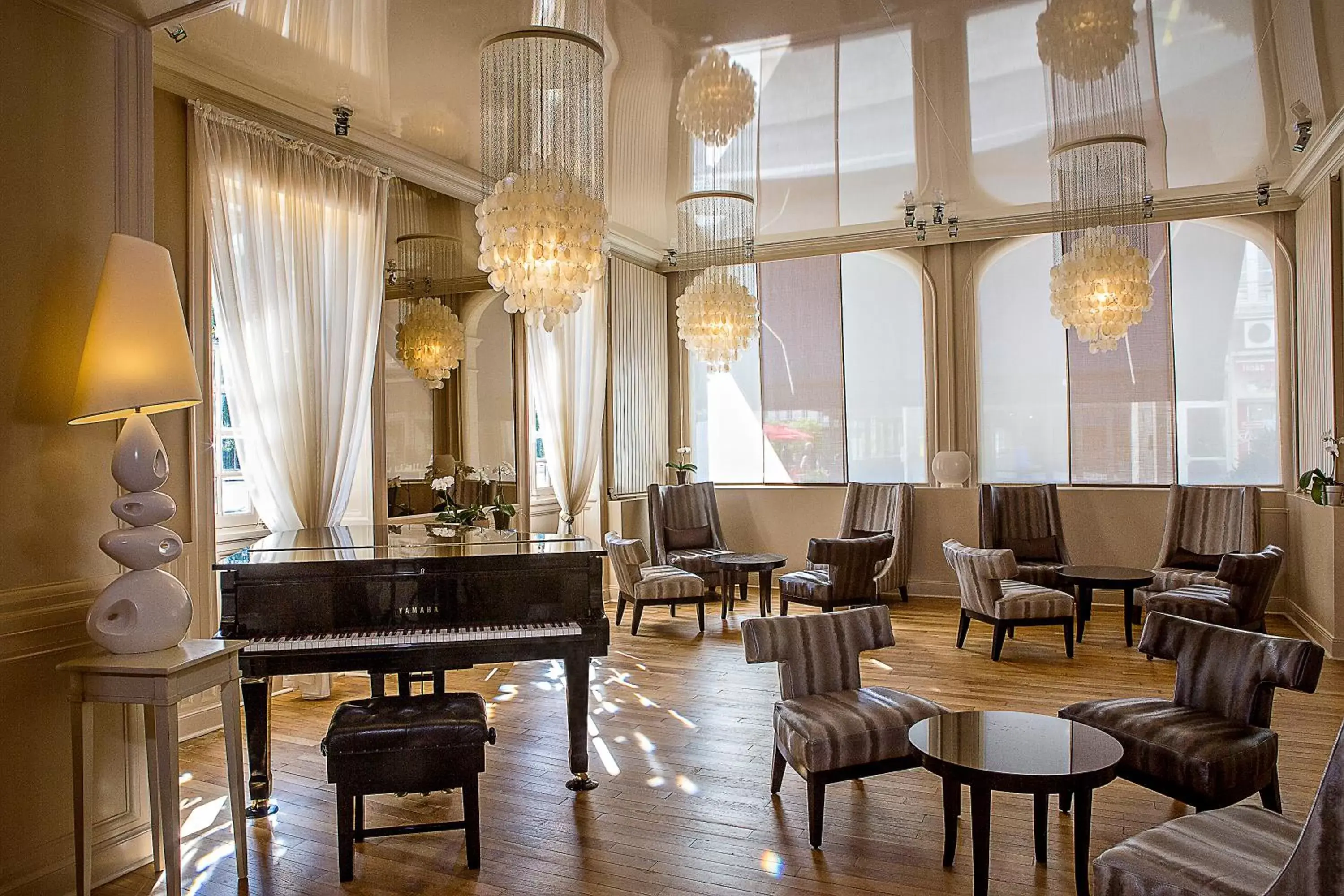 Lounge or bar, Restaurant/Places to Eat in Best Western Grand Hotel de Bordeaux