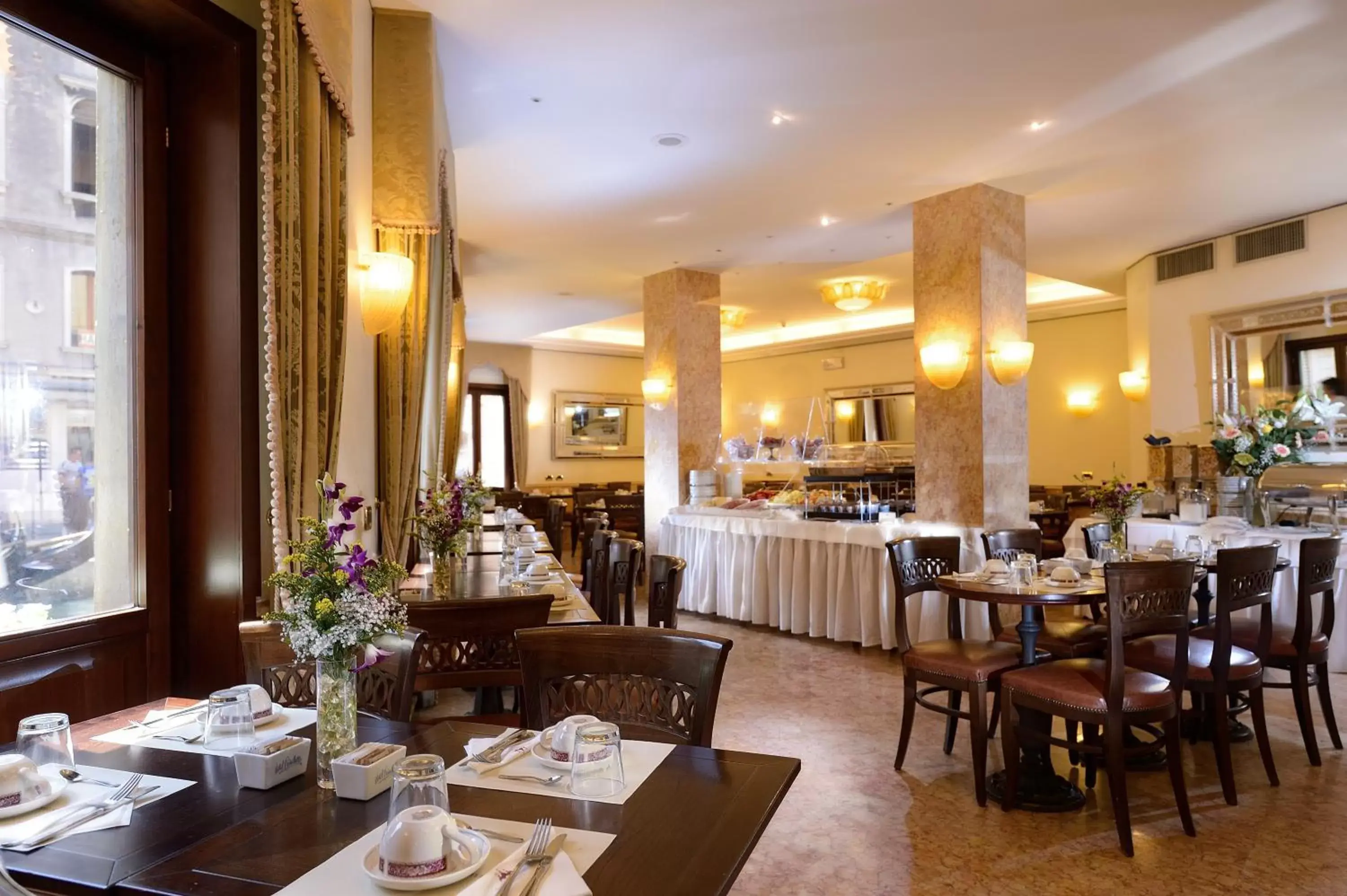 Restaurant/Places to Eat in Albergo Cavalletto & Doge Orseolo