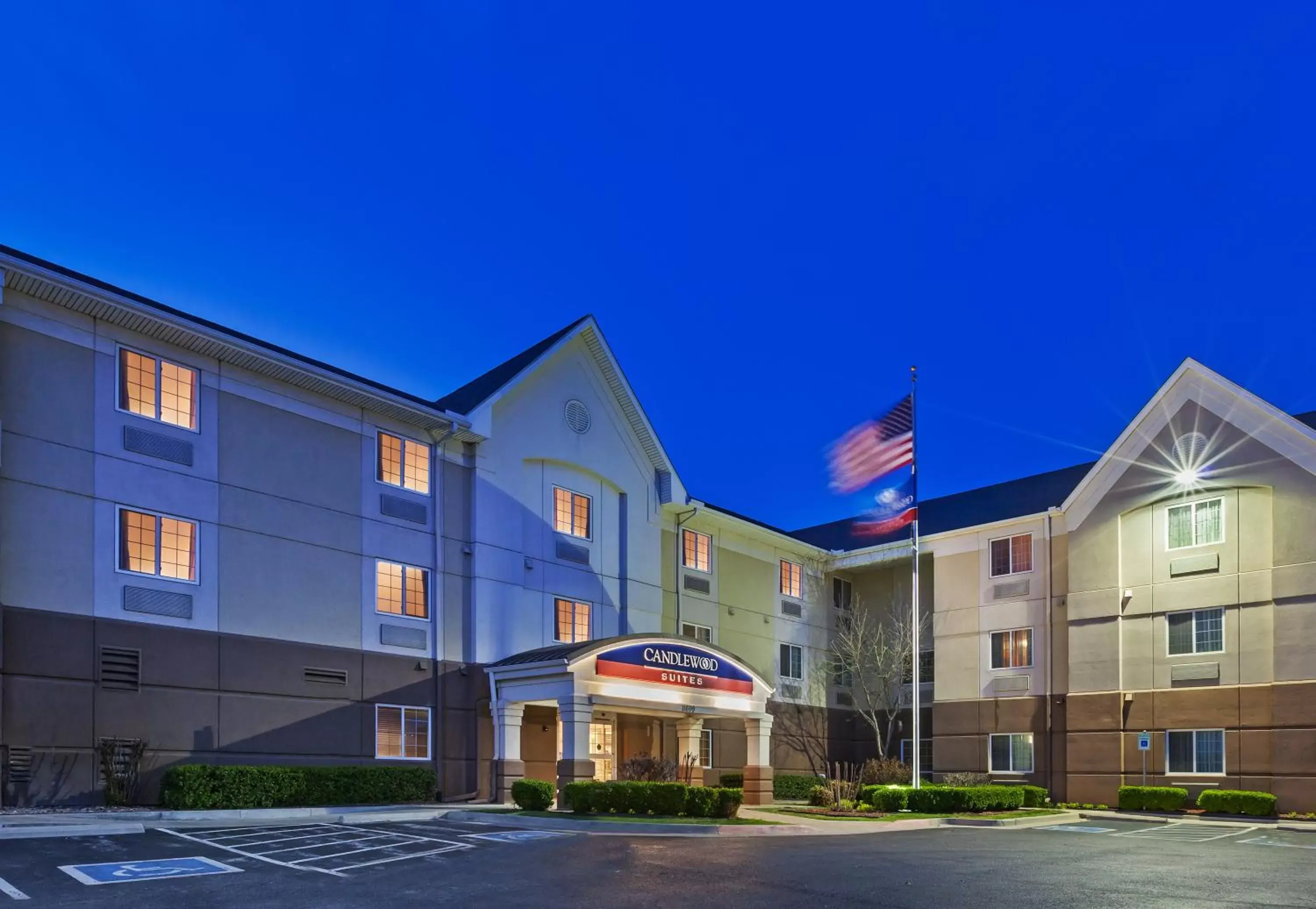 Property Building in Candlewood Suites Owasso, an IHG Hotel