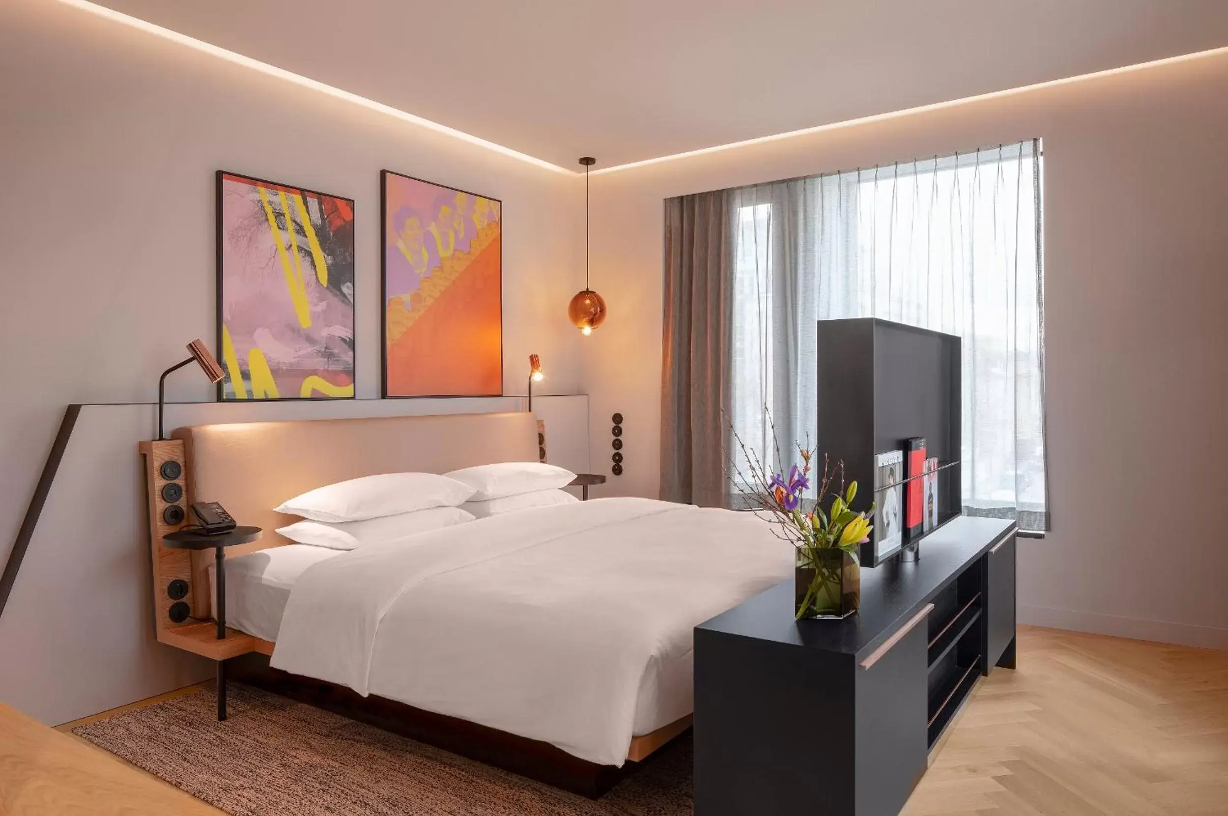 Photo of the whole room, Bed in Andaz Munich Schwabinger Tor - a concept by Hyatt